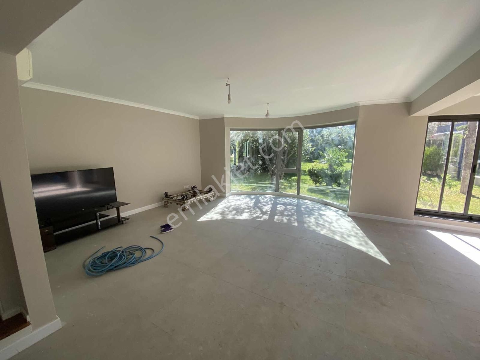 Akçayın En Prestijli Sitesinde Masrafsız Özel Tasarımlı Villa - Görsel 32