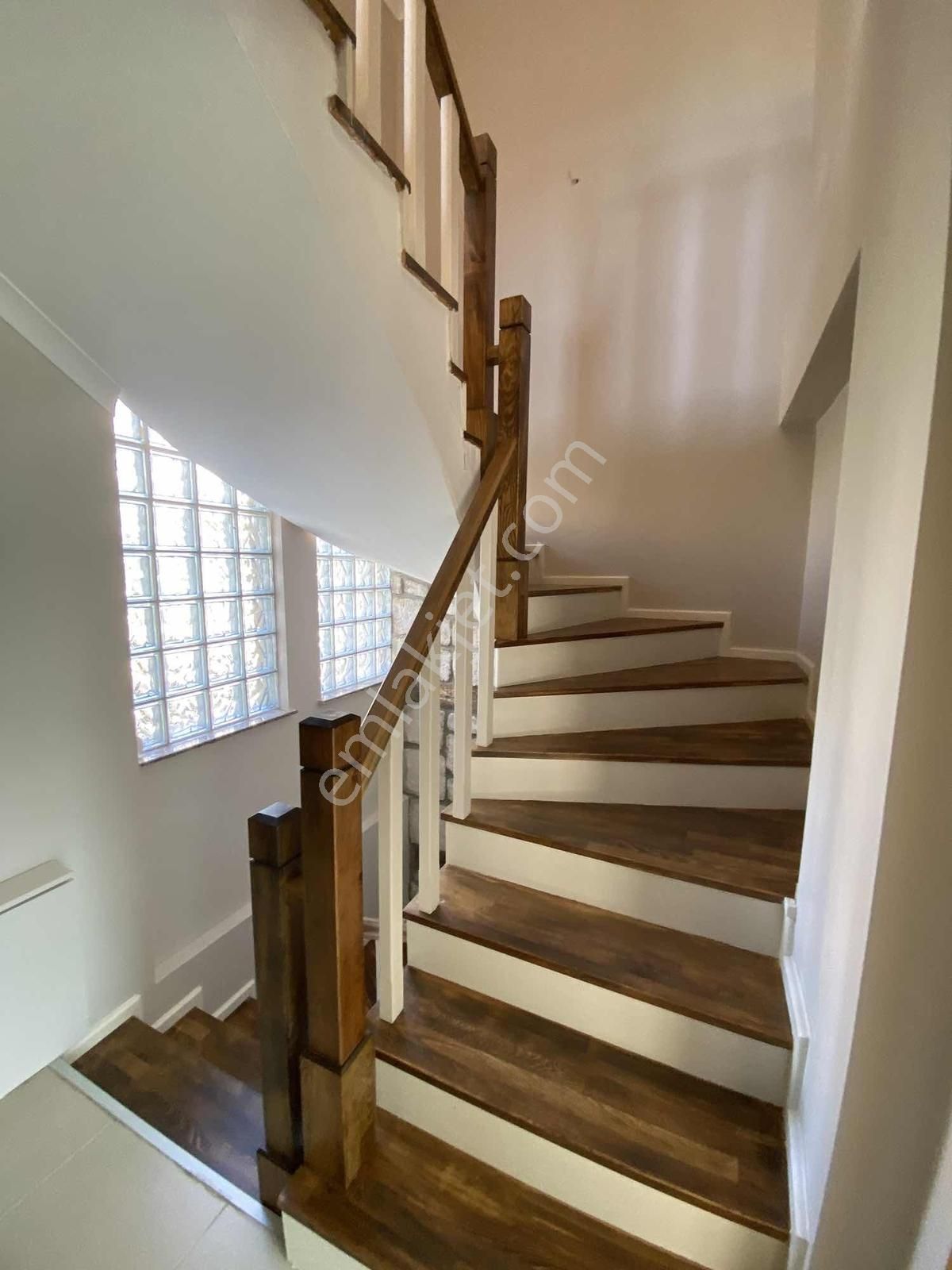 Akçayın En Prestijli Sitesinde Masrafsız Özel Tasarımlı Villa - Görsel 26