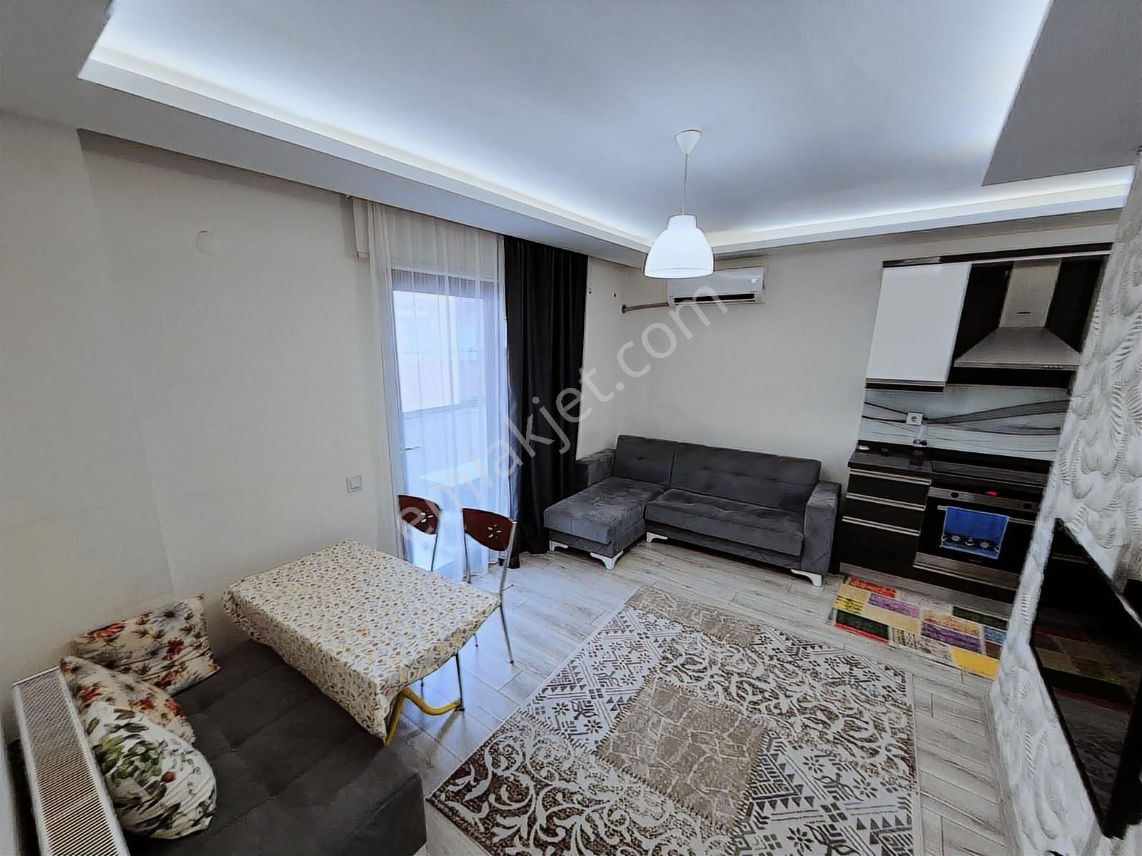 Aidatı Düşük Tek Binada 1+1 Spor Daire Kiracısız - Görsel 10