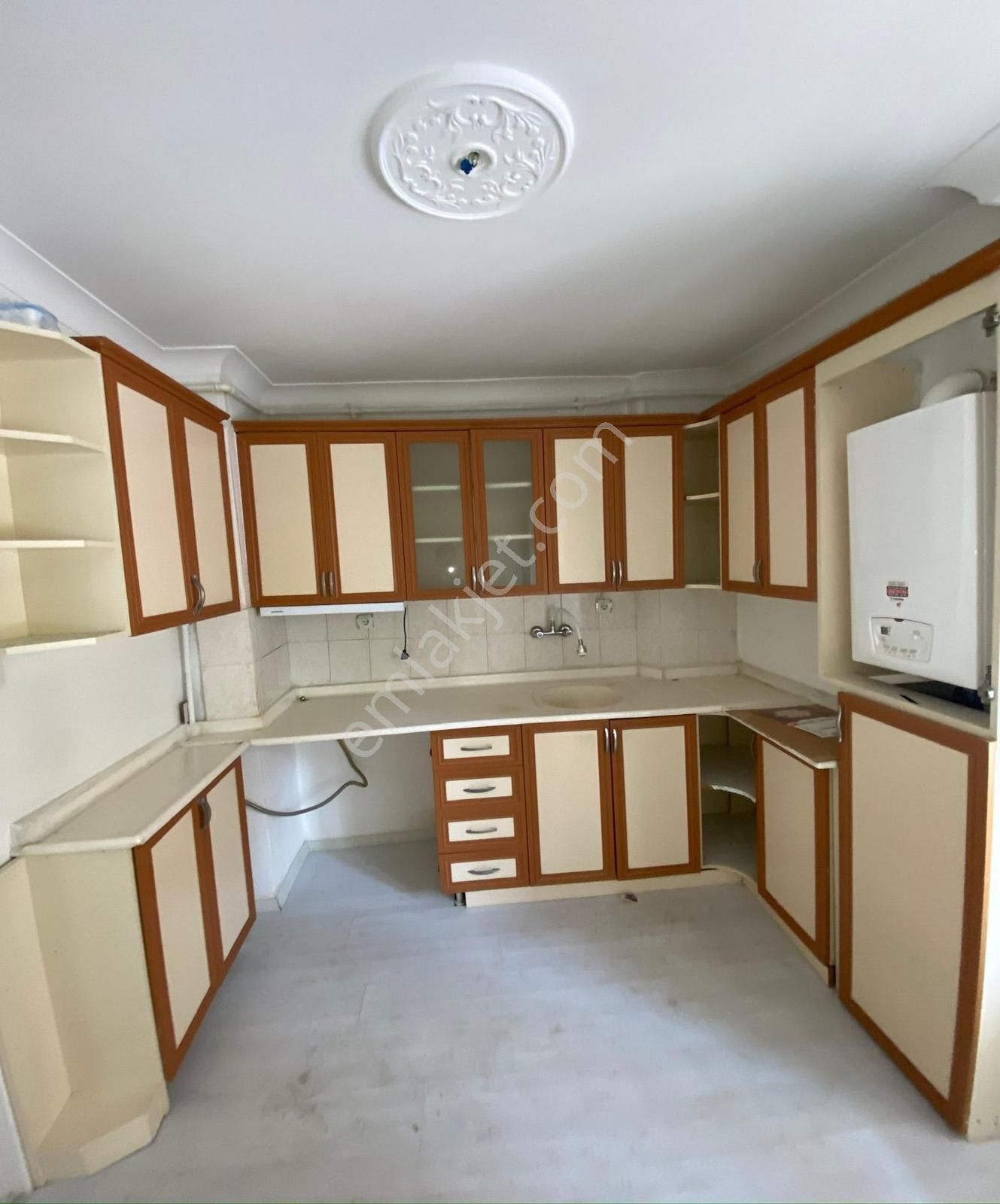 New Kentten Sincanda Merkezi Konum,cadde Üzeri 3+1 Kiralık Daire - Görsel 5
