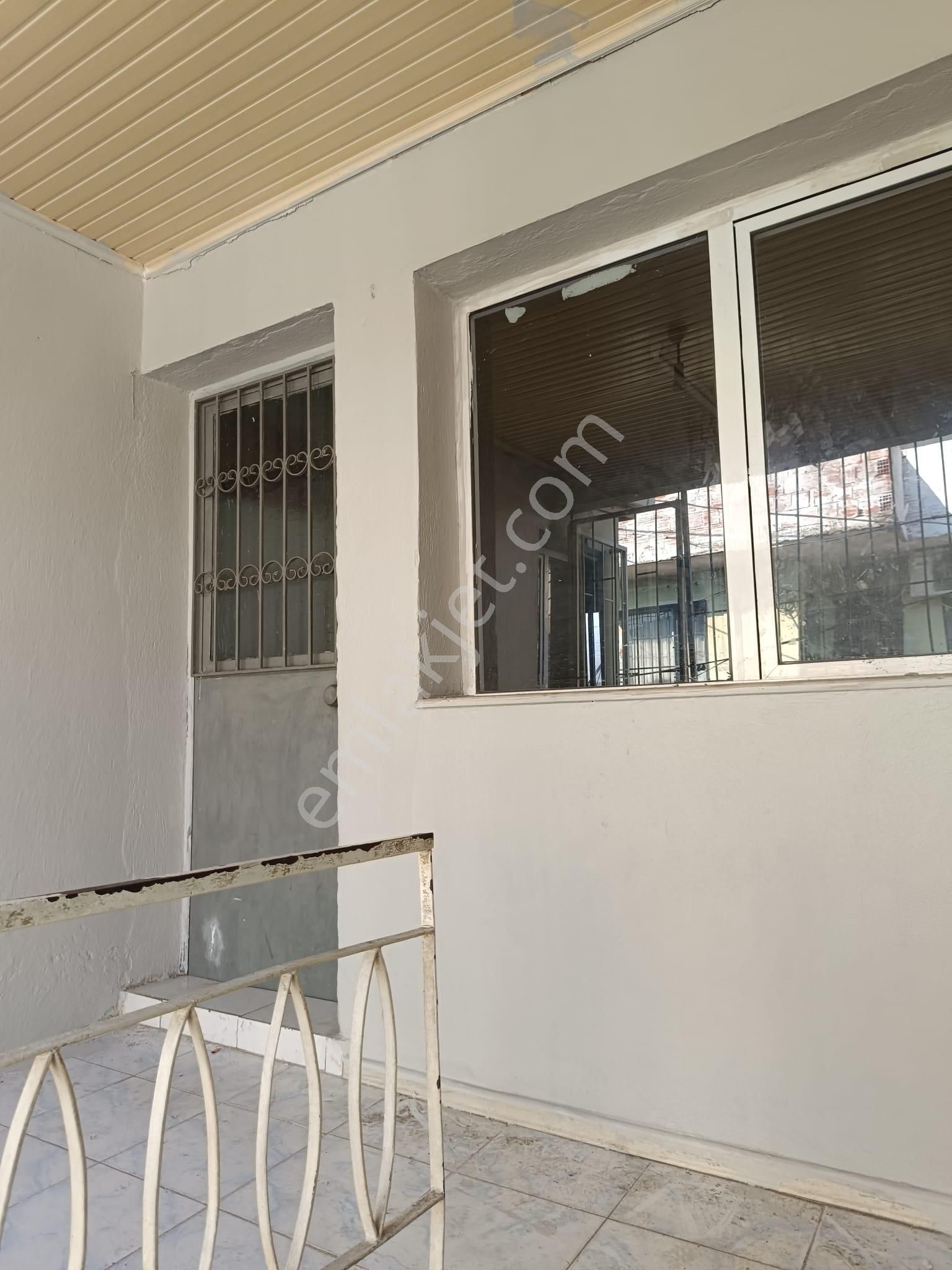 Mühendis Emlakta Karabağlar Merkez Yakını Bekara Uygun 2+1 95 M2 - Görsel 30