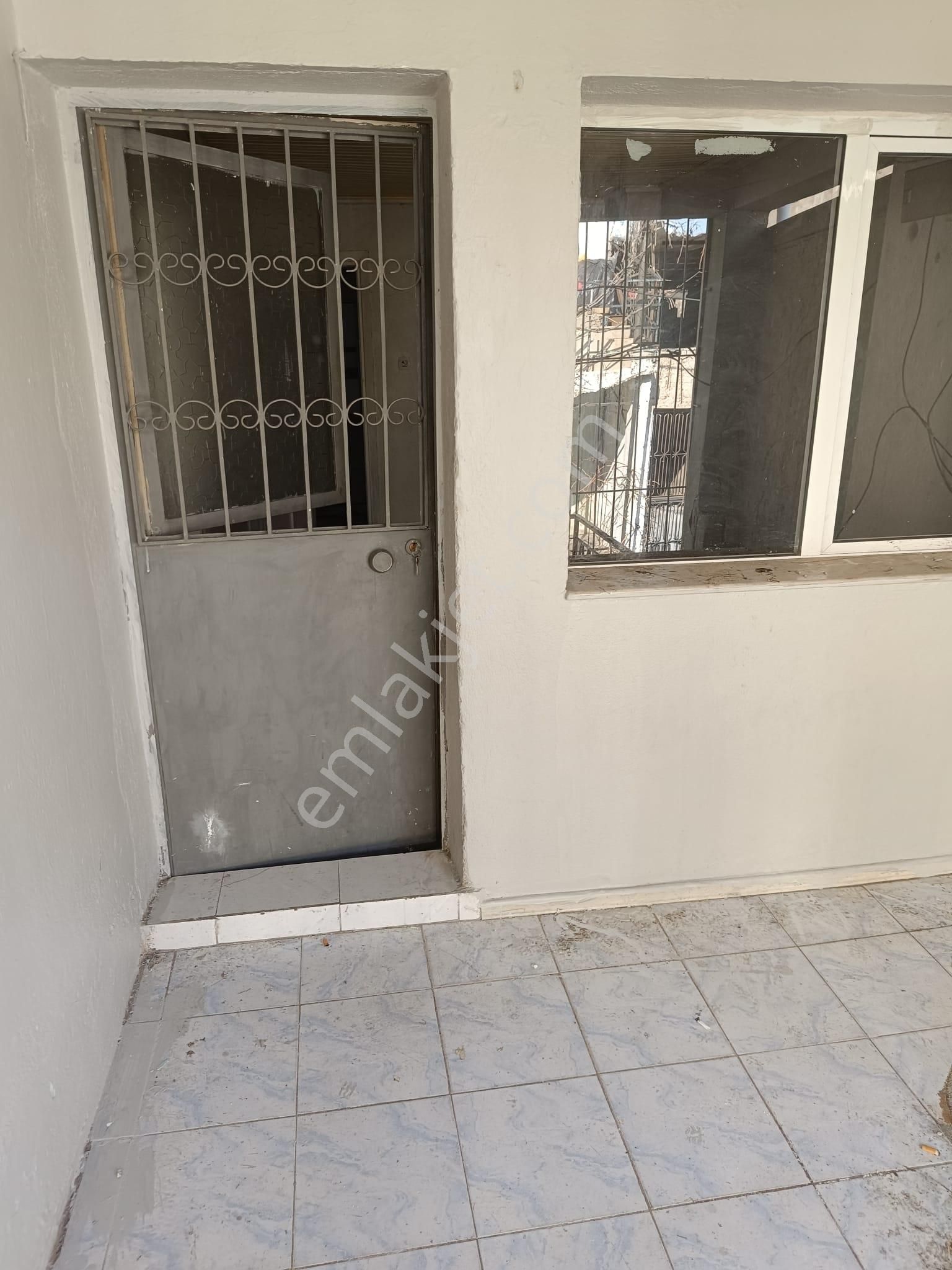 Mühendis Emlakta Karabağlar Merkez Yakını Bekara Uygun 2+1 95 M2 - Görsel 27