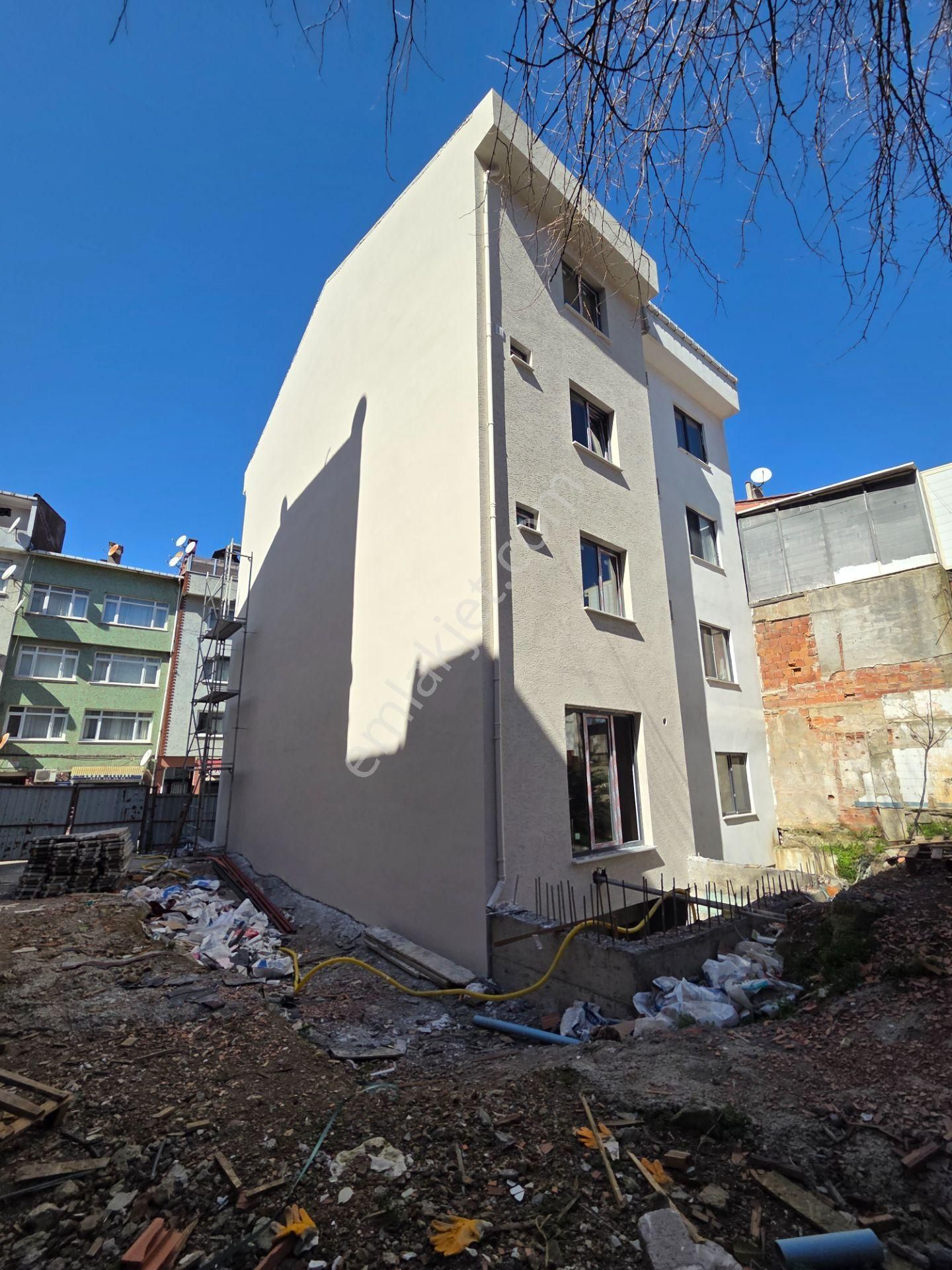 Yankı'dan Üsk.miroğlu Sk.da 2+1 Satılık 105 M2 Ters Dubleks