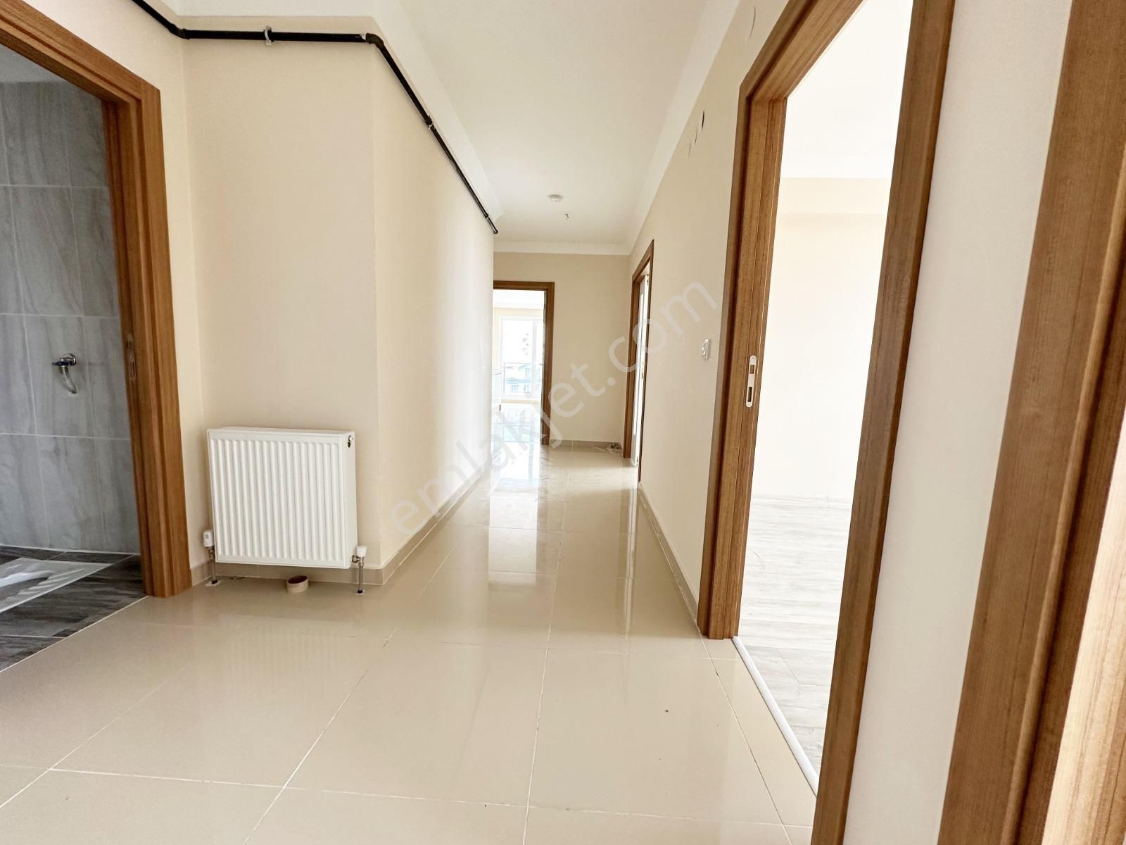 4+1 8.kat 2bloklu Site İçerisinde Estergon Caddesi Üzeri Güney - Görsel 33