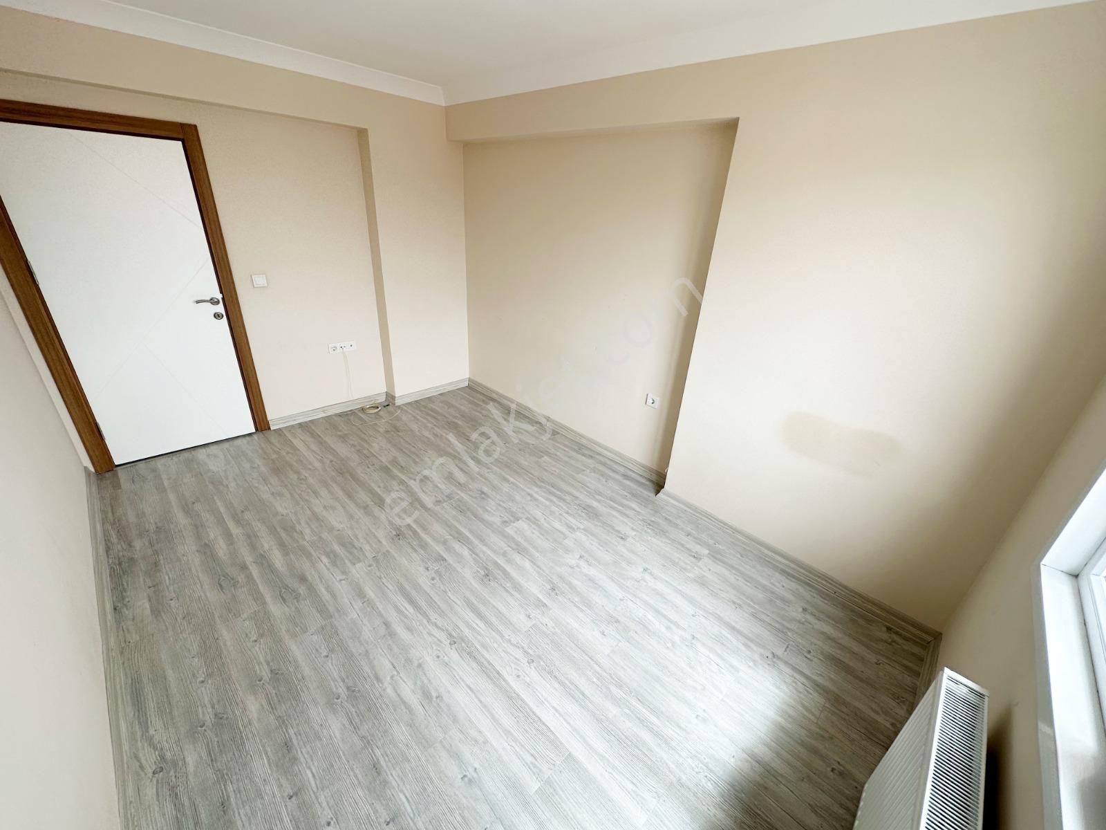 4+1 8.kat 2bloklu Site İçerisinde Estergon Caddesi Üzeri Güney - Görsel 20