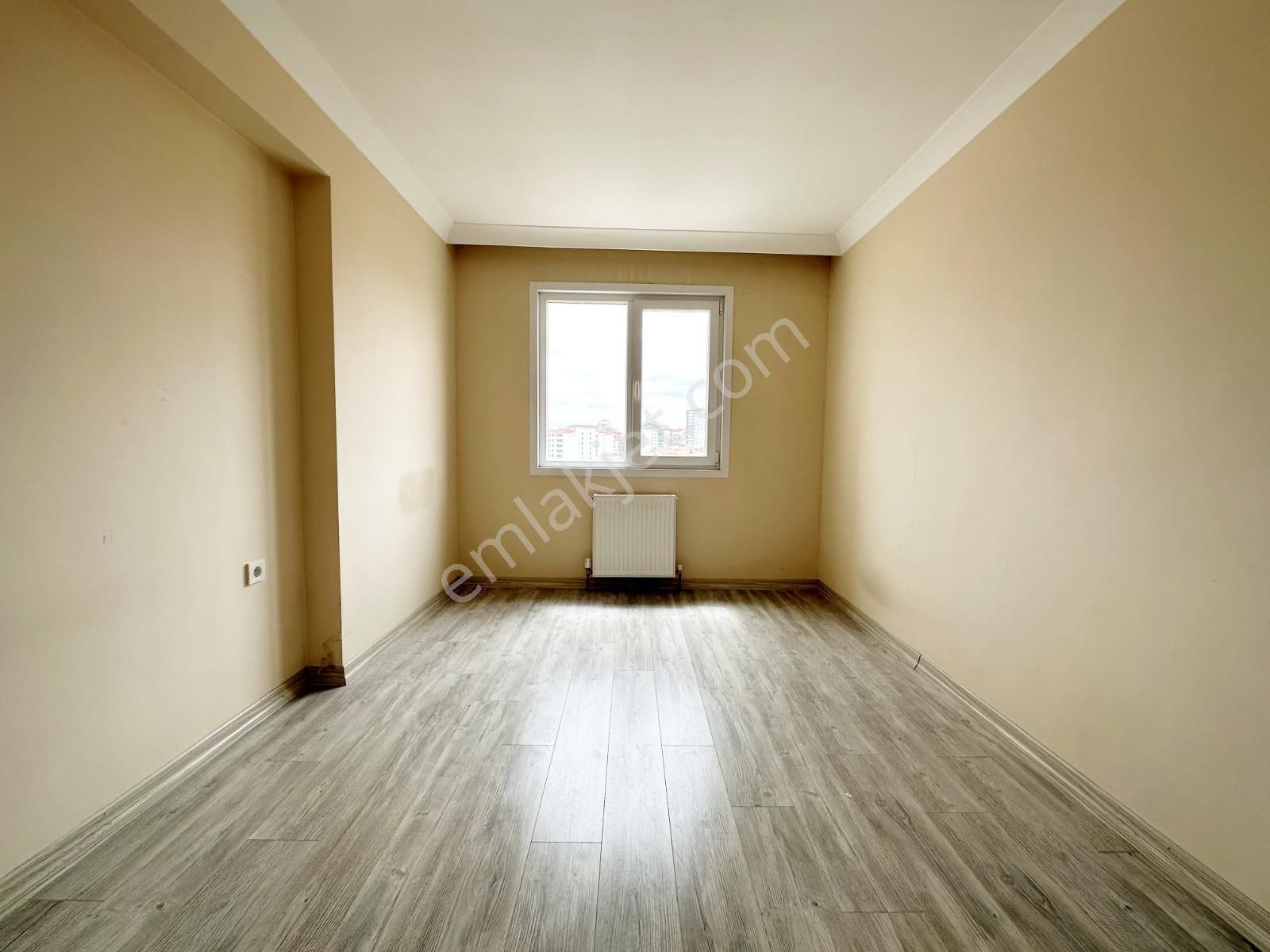 4+1 8.kat 2bloklu Site İçerisinde Estergon Caddesi Üzeri Güney - Görsel 19