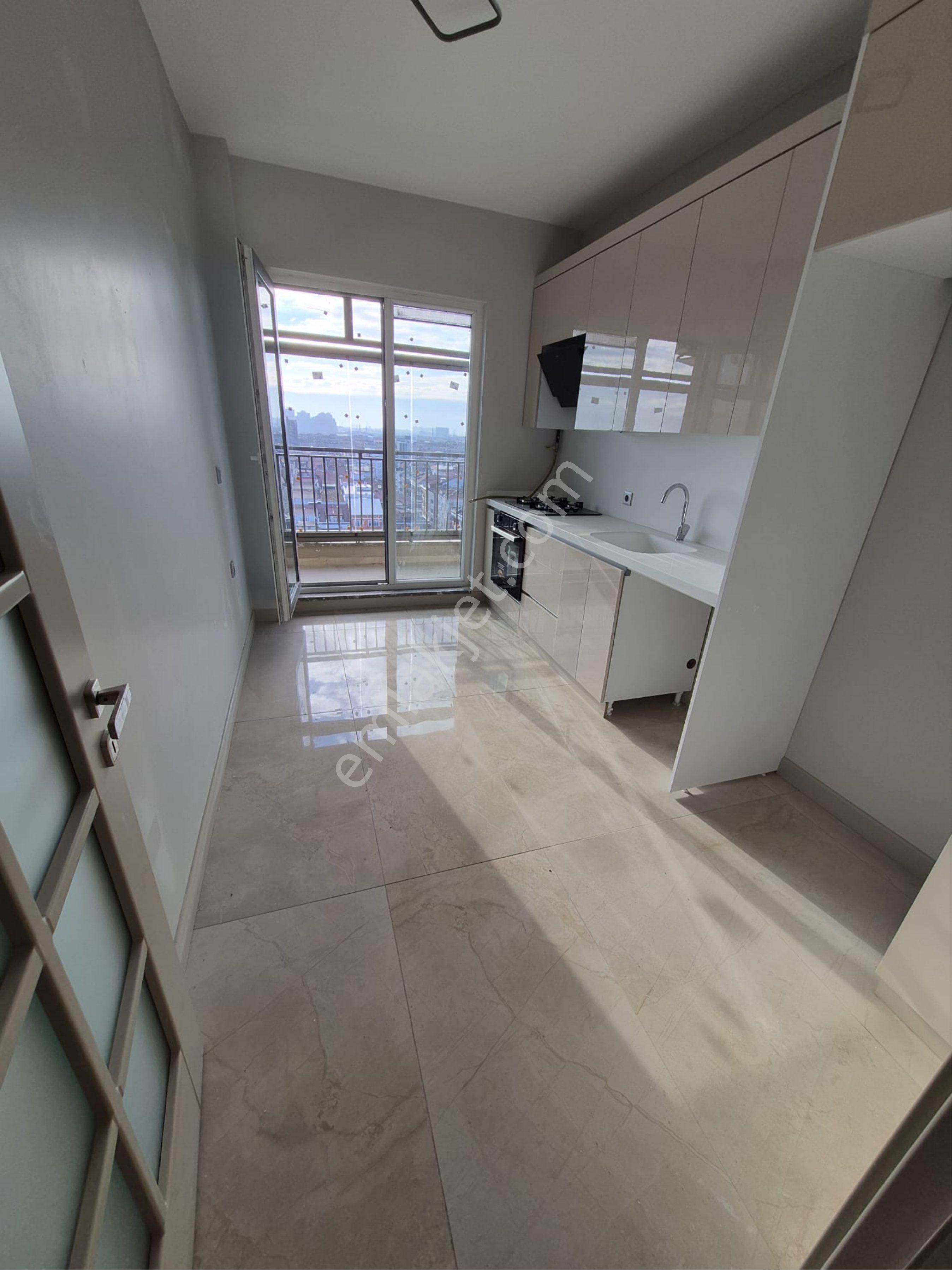 Uğurmumcu Mahallesi 2+1 100m2 Adl Site İçinde Otoparklı 7/24 Güvenlikli Kiralık Daireler - Görsel 3