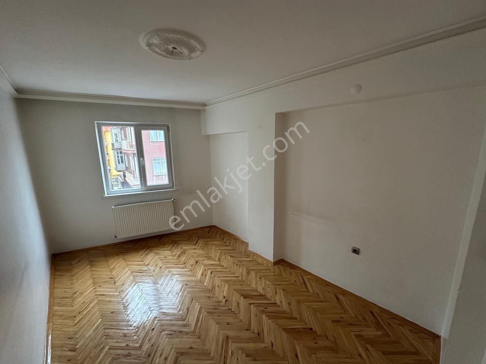 Pamuklar Mah.kızılcahamam Cadde Yakın Katta Kiralık 3+1 Daire - Görsel 13