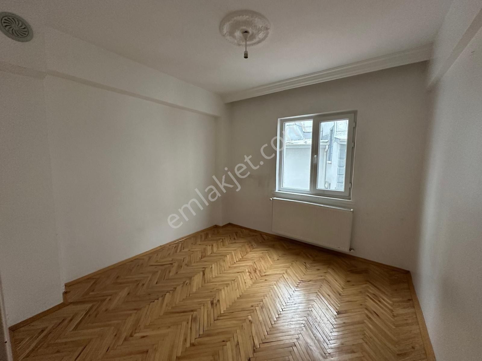 Pamuklar Mah.kızılcahamam Cadde Yakın Katta Kiralık 3+1 Daire - Görsel 33