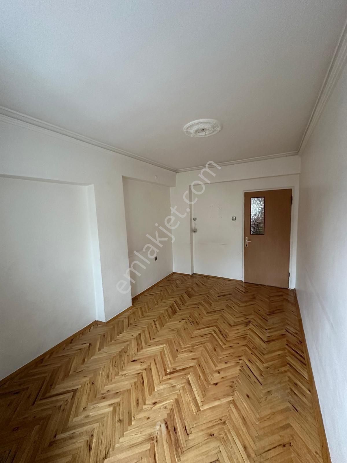 Pamuklar Mah.kızılcahamam Cadde Yakın Katta Kiralık 3+1 Daire - Görsel 34