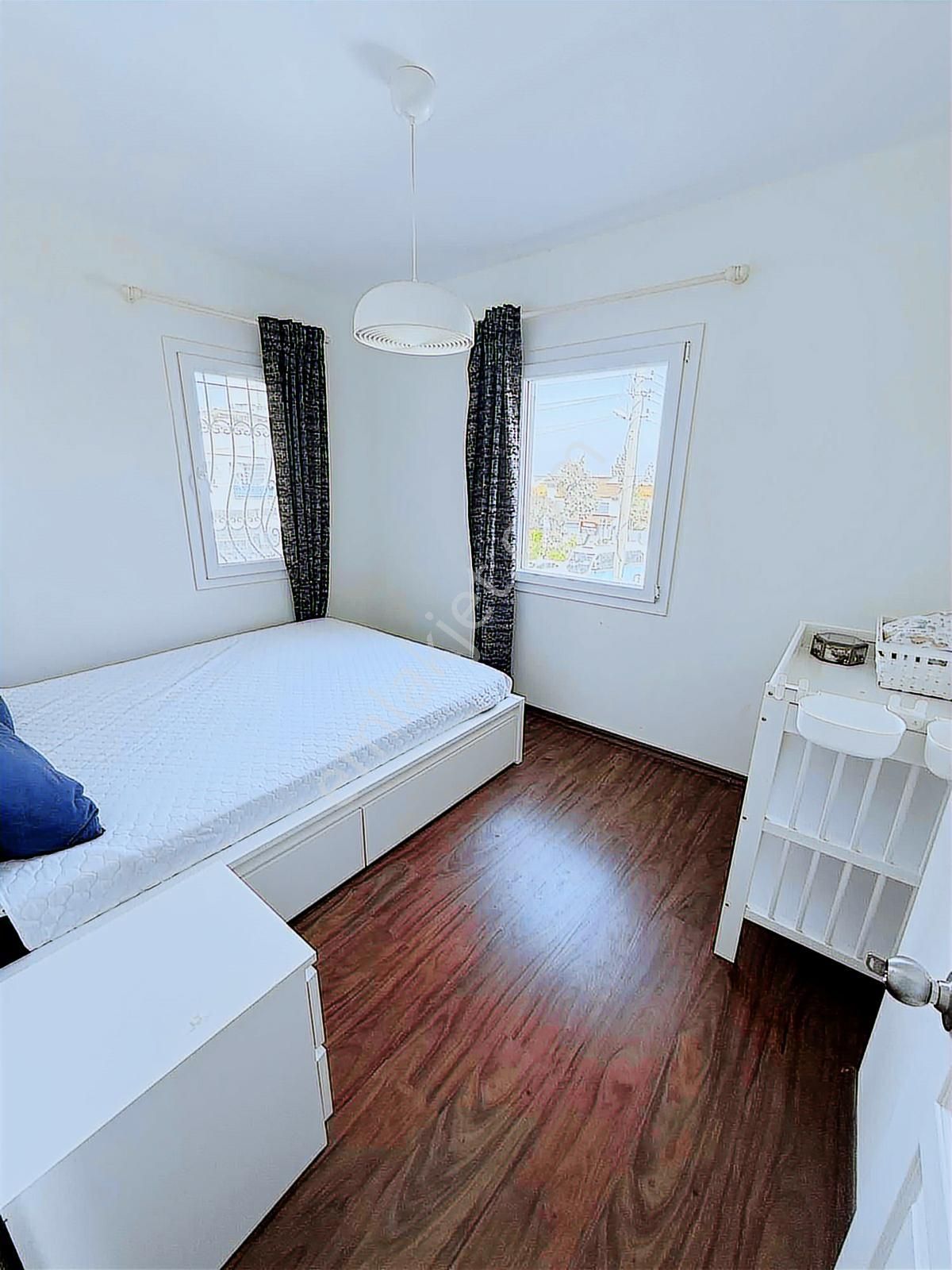 Çeşme Altınyunus Eşyalı Kiralık 4+1 Deniz Manzaralı Teras - Görsel 21