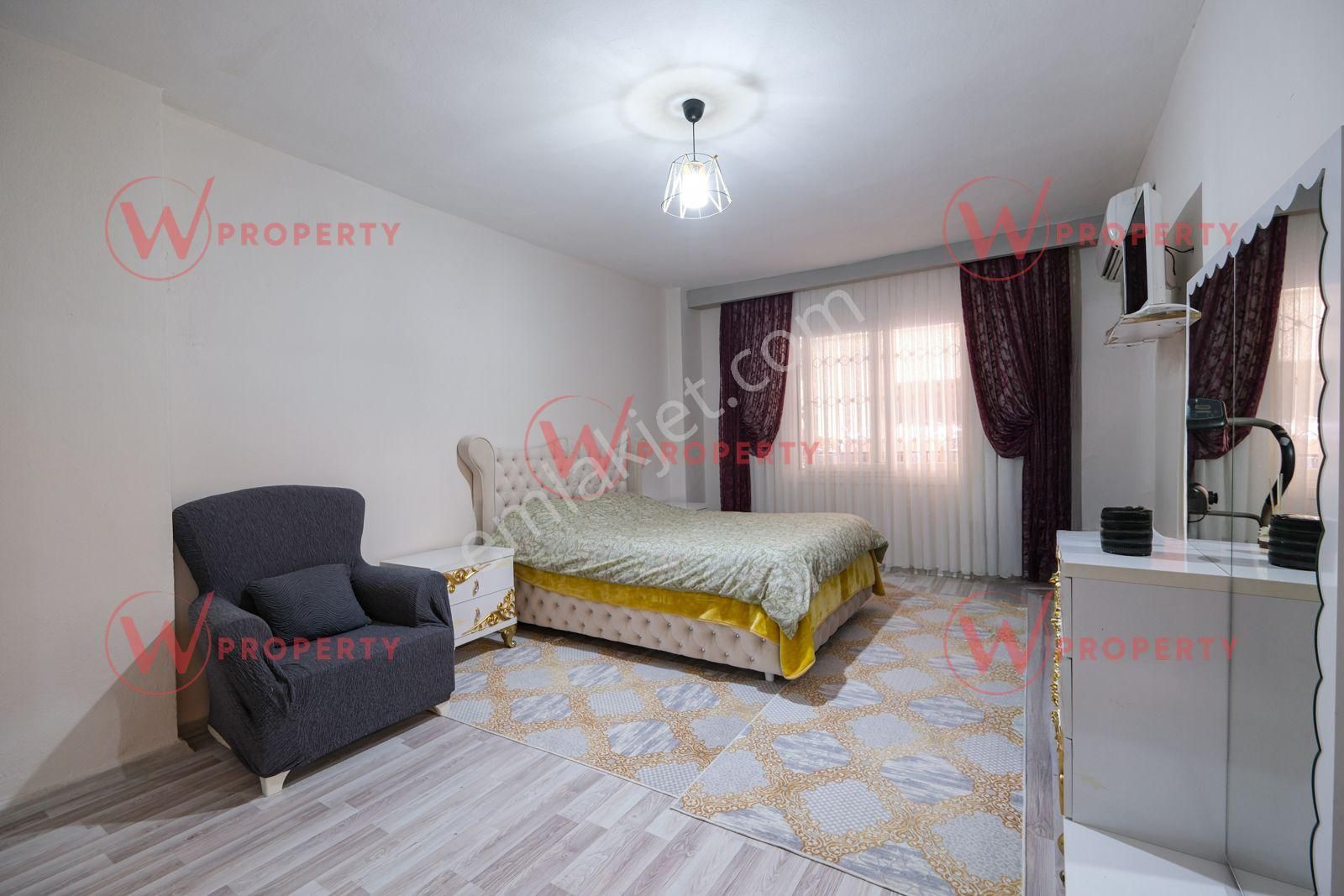W Property'den Aydınlıkevler'de İçi Yenilenmiş Genış 2+1 - Görsel 9