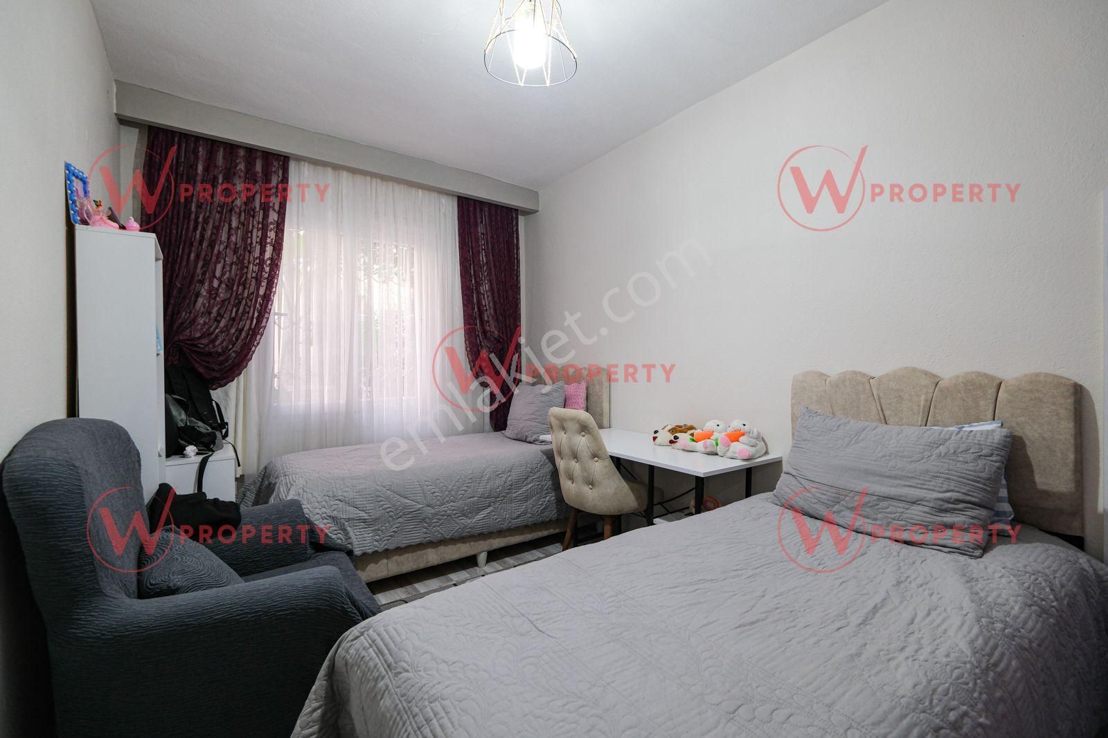 W Property'den Aydınlıkevler'de İçi Yenilenmiş Genış 2+1 - Görsel 12