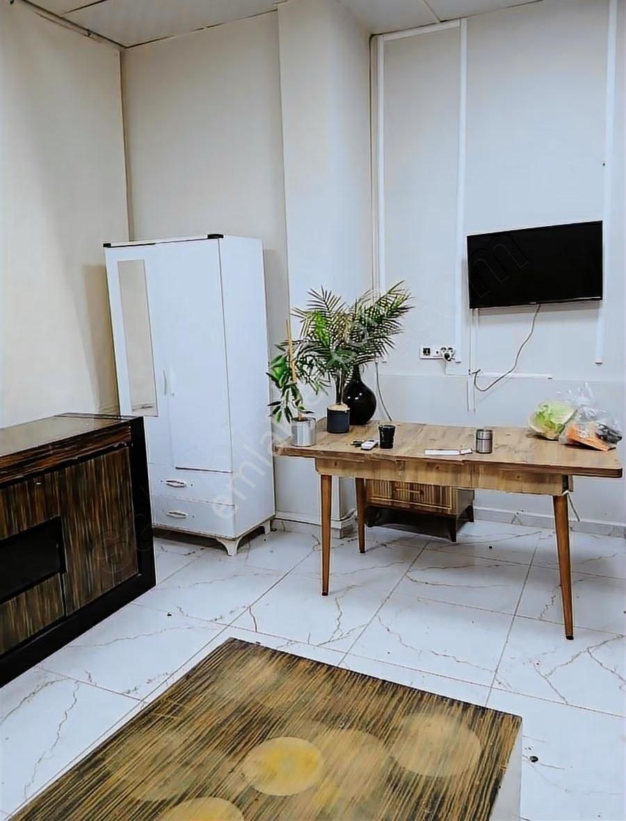 Alsancak Ta Gündoğdu Ya Yakın Bakımlı Eşyalı Ofis Necladan Kiral