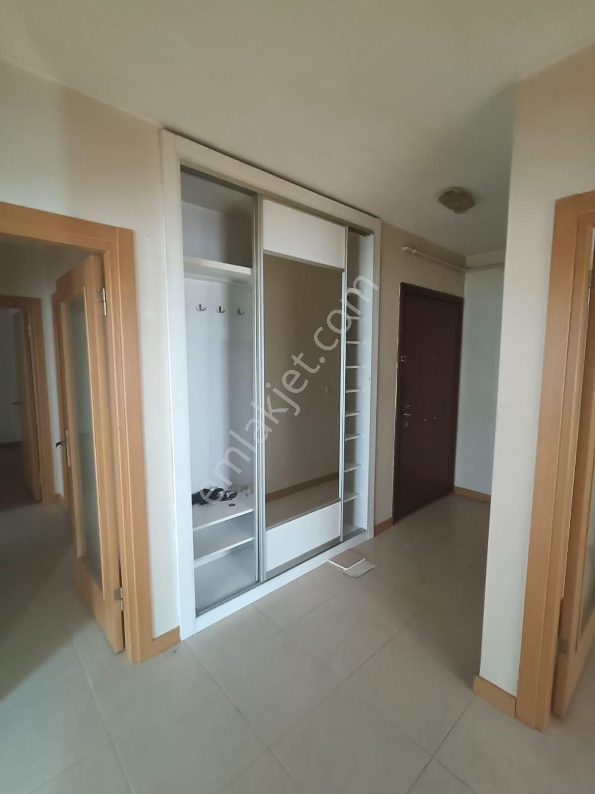 Altıntepe Sahil Evlerinde Satılık 3+1 130mnet Arakat Balkonlu - Görsel 18