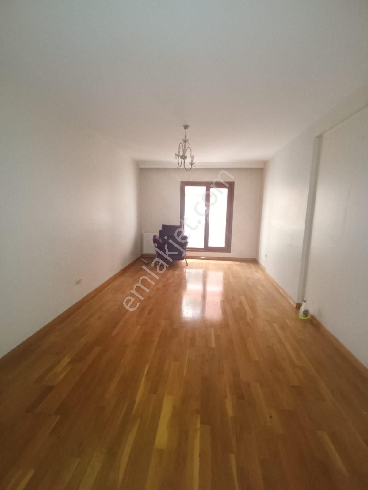Altıntepe Sahil Evlerinde Satılık 3+1 130mnet Arakat Balkonlu - Görsel 9