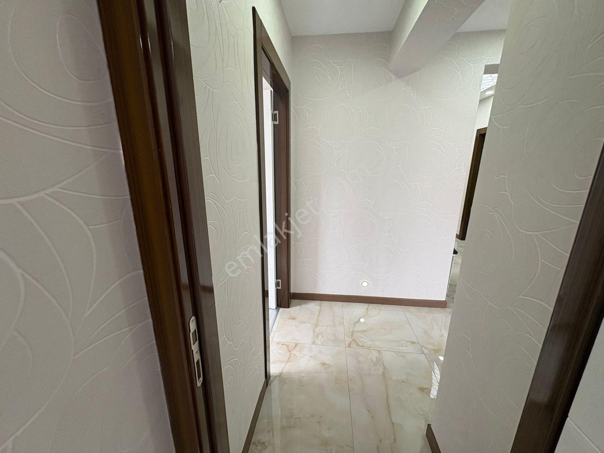 Göraldan 3+1 Full Lüks Yapılı Çetin Emeç Yanı Boş Manzaralı Daire - Görsel 20