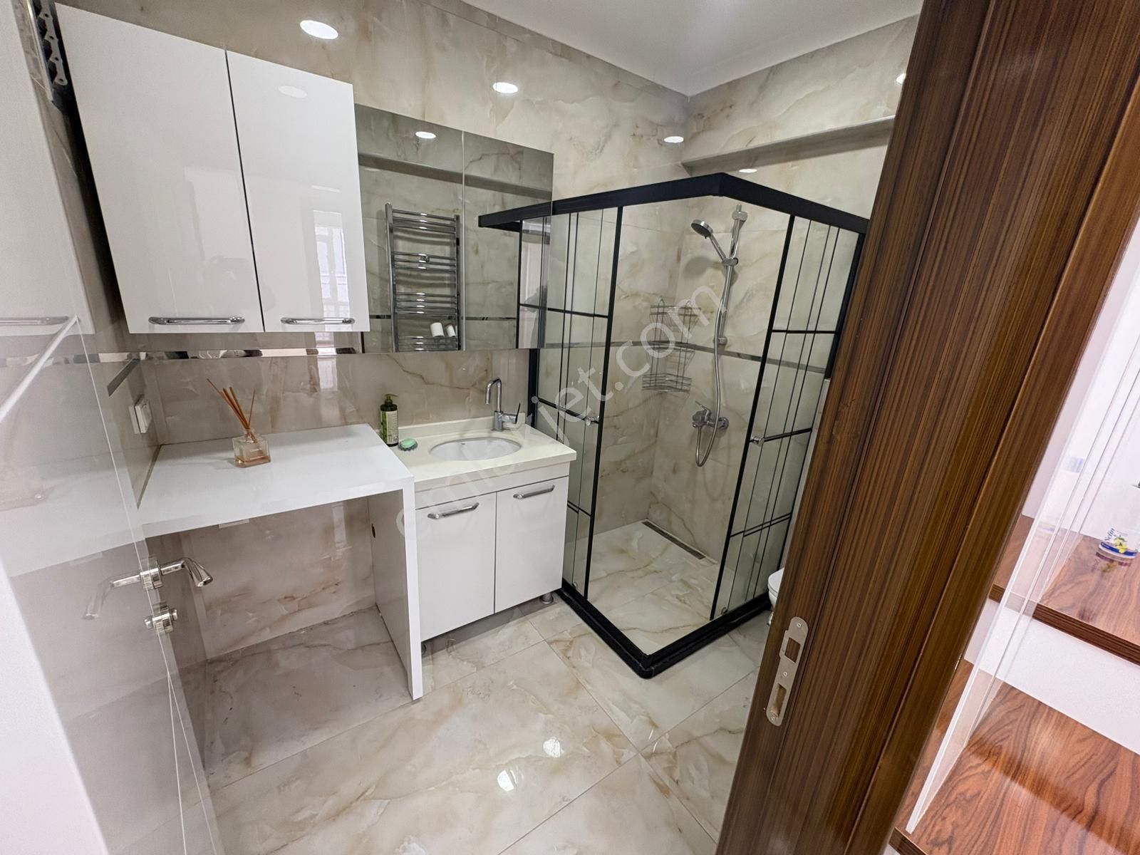 Göraldan 3+1 Full Lüks Yapılı Çetin Emeç Yanı Boş Manzaralı Daire - Görsel 28