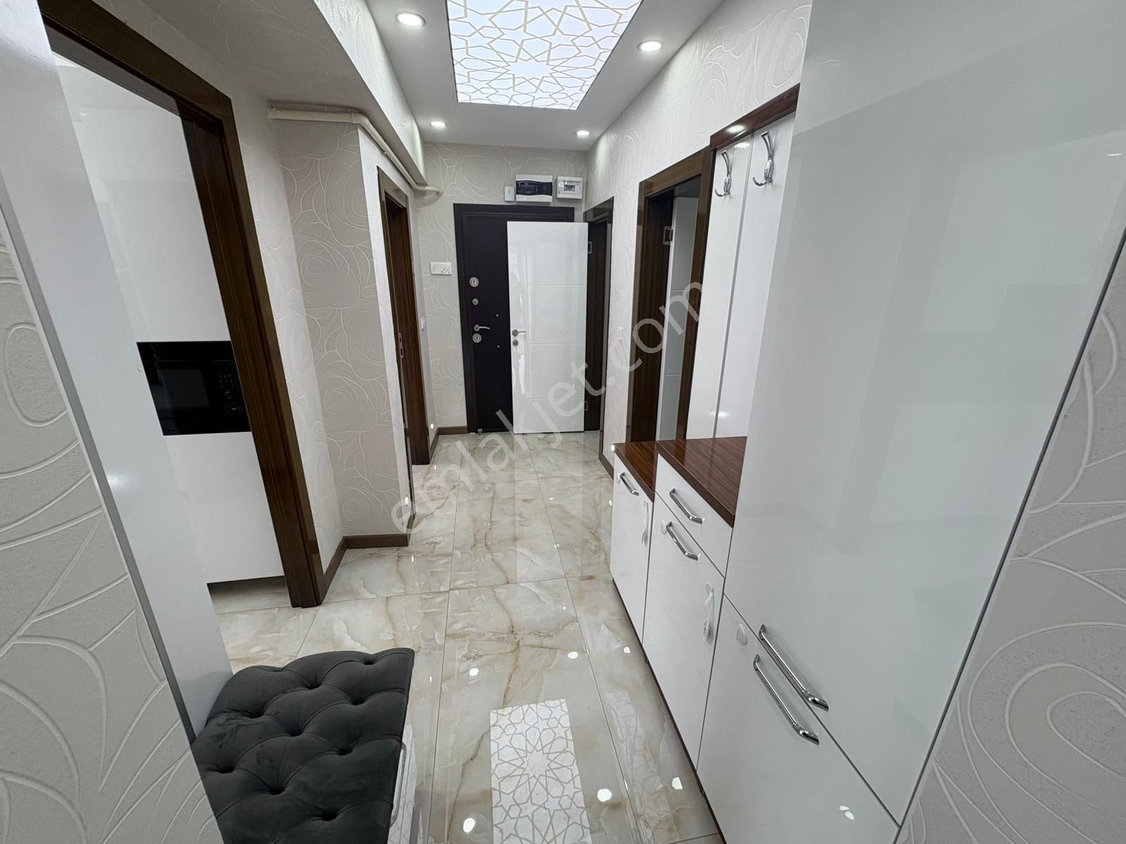 Göraldan 3+1 Full Lüks Yapılı Çetin Emeç Yanı Boş Manzaralı Daire - Görsel 22