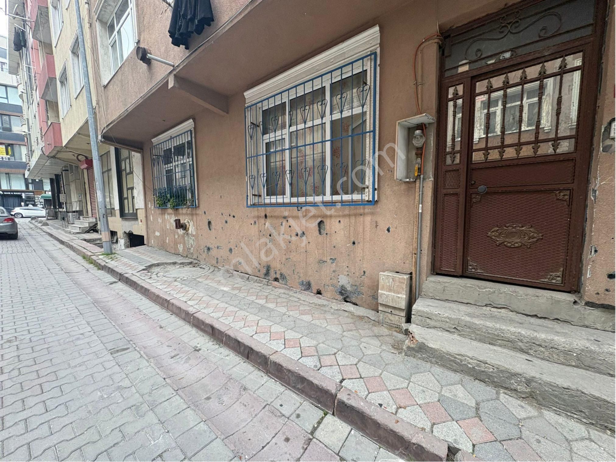 Uğurmumcu Mahallesi 2+1 Doğalgaz Sobalı Yabancıya Uygun Kiralık Daire - Görsel 6