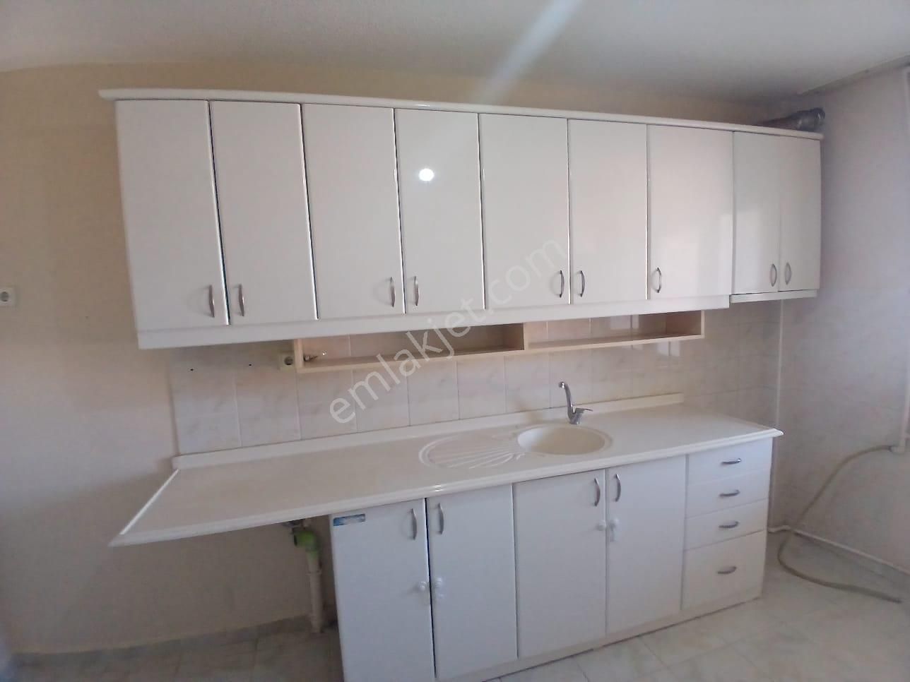 Akçay Emlak'tan Akşehir Kuruçay Tokide Bakımlı Ara Kat Kiralık Daire - Görsel 5