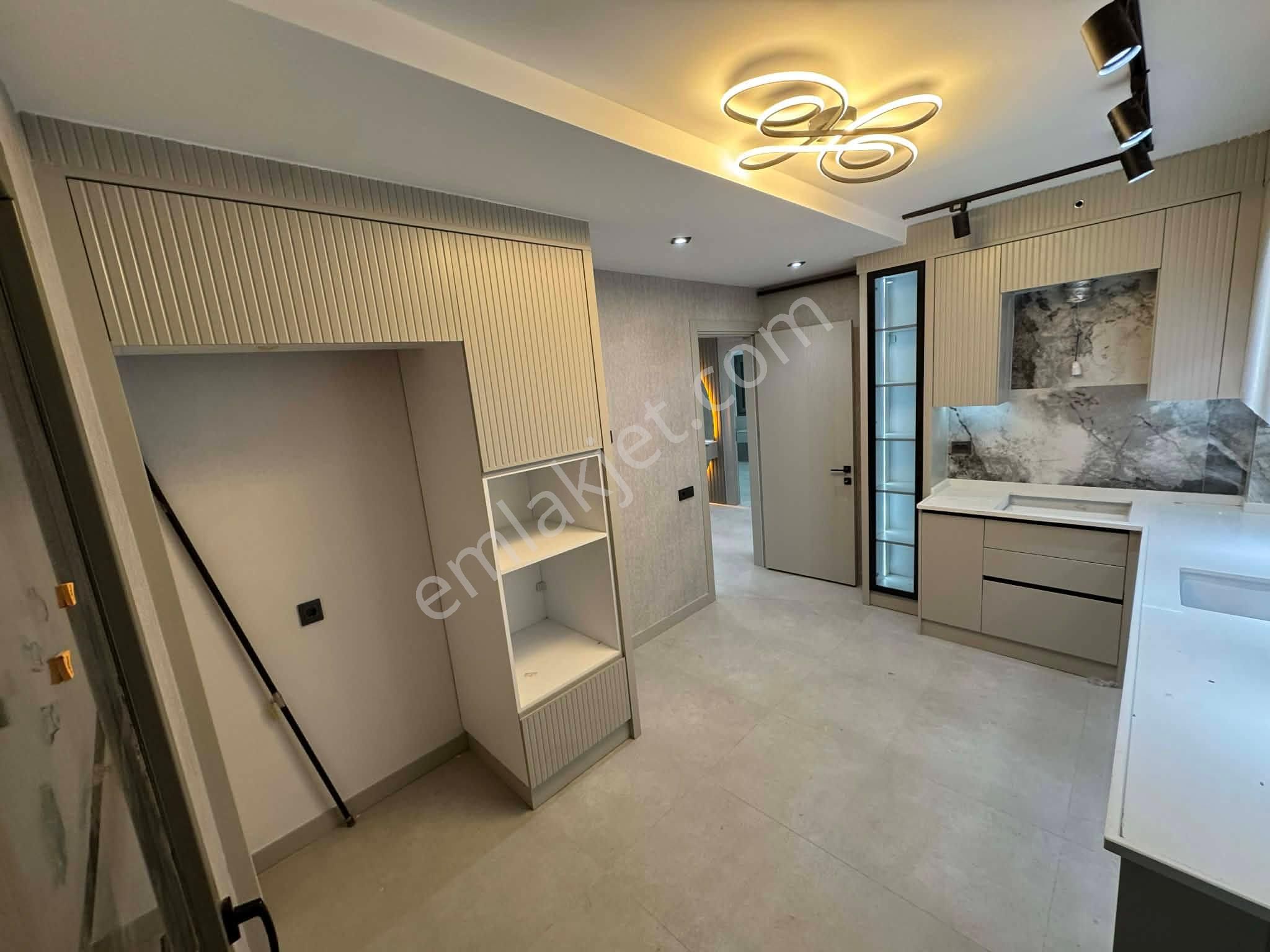 Şemiklerde Asansörlü Sıfır Harika 2+1/110 M2 Daireler !!! - Görsel 8