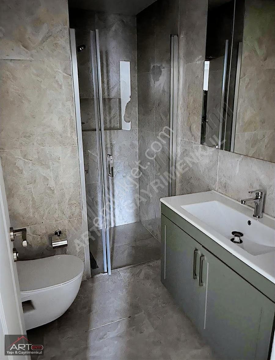 Toki Emlak Konutta Deniz Manzaralı Ebeveyn Banyolu 3+1 Kiralık - Görsel 21