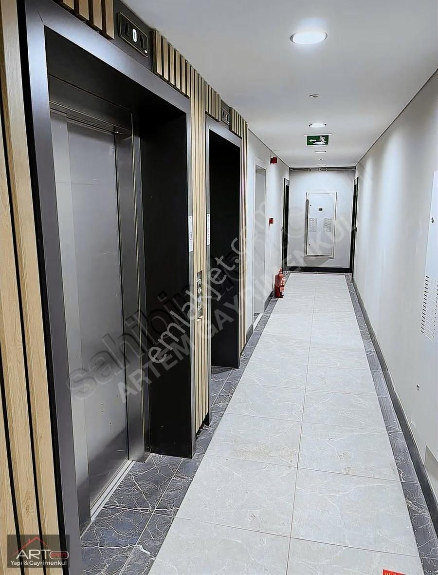 Toki Emlak Konutta Deniz Manzaralı Ebeveyn Banyolu 3+1 Kiralık - Görsel 16