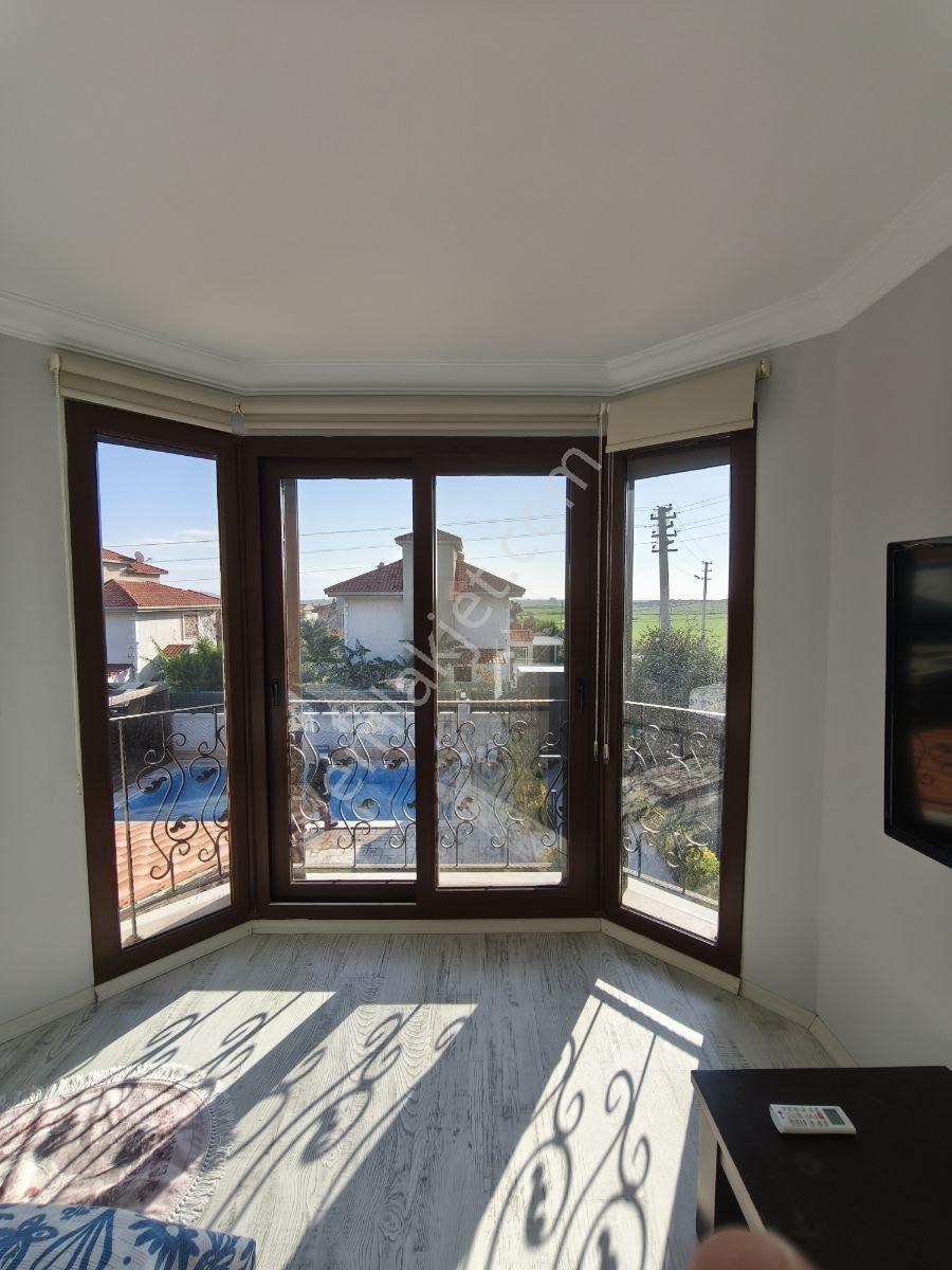 Foça Bağarasında Satılık Villa Tam Müstakil Havuzlu Otoparklı - Görsel 32