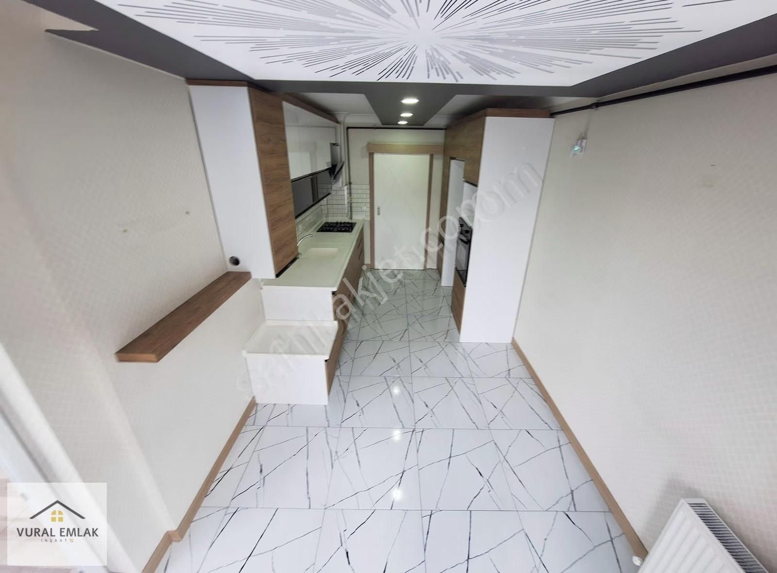 Vural'dan Yenikent'de Merkezi Güzergahta 3+1 C. Balkonlu Daire - Görsel 6