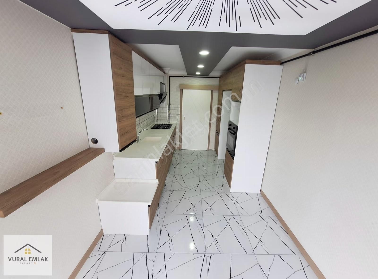 Vural'dan Yenikent'de Merkezi Güzergahta 3+1 C. Balkonlu Daire - Görsel 11