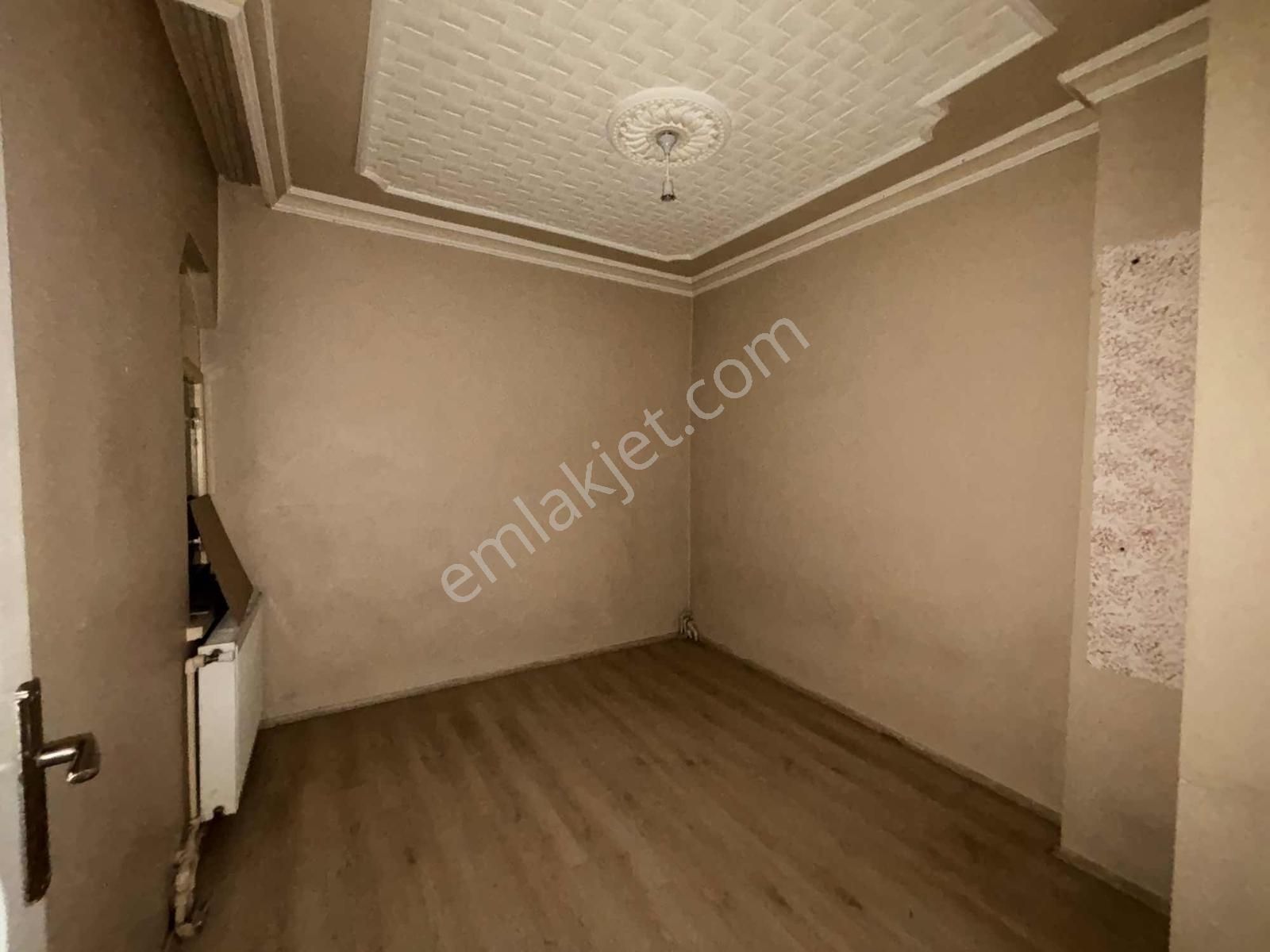 Tuna Gayrimenkul'den // Satılık Merkezde Satılık Ara Kat 3+1 - Görsel 8