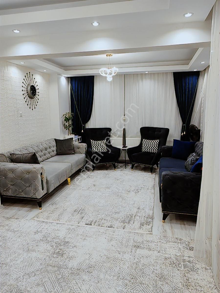 İncirli Caddesi Üzerinde Satılık Arakat Daire - Görsel 3