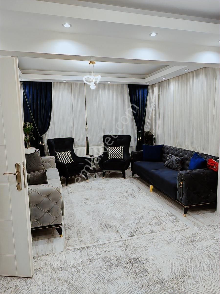 İncirli Caddesi Üzerinde Satılık Arakat Daire - Görsel 2
