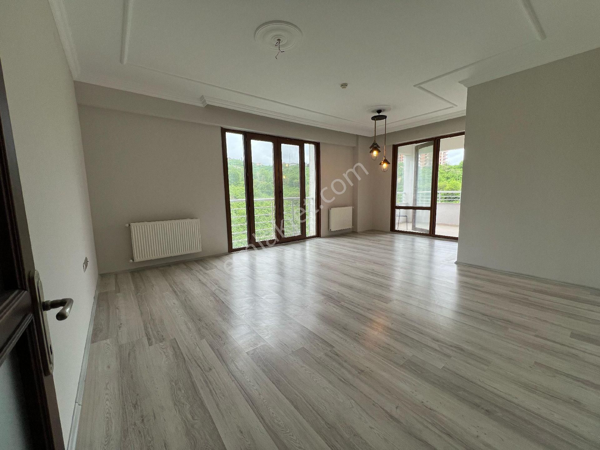 Yomra Bölgesinde Site İcçerisinde Satılık Fırsat Daire - Görsel 10