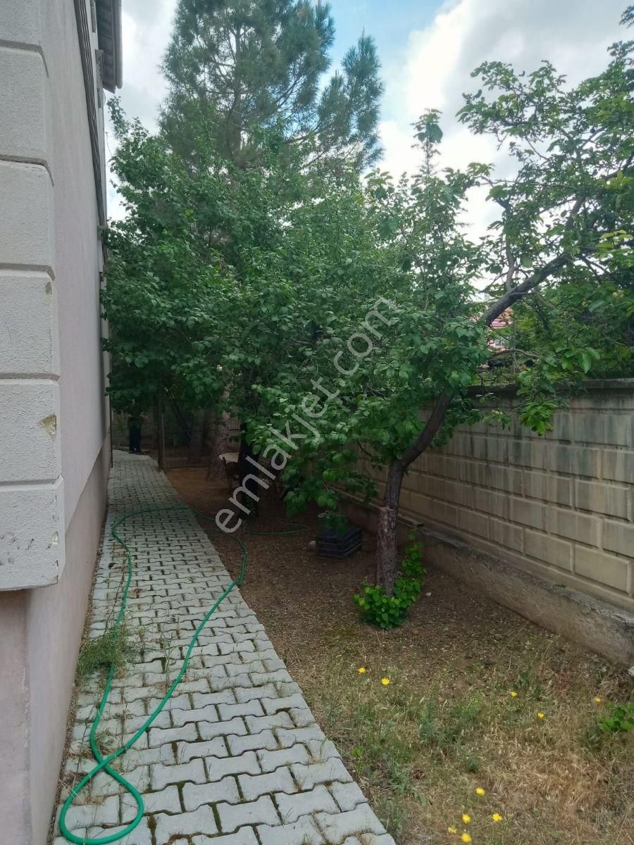 Erenköy'de 700m2 Arsa İçinde 2 Katlı Müstakil Ev (arsa Parasına) - Görsel 27