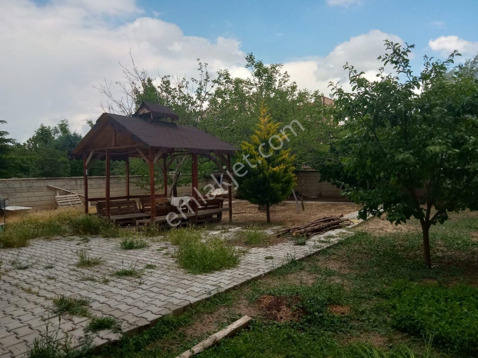 Erenköy'de 700m2 Arsa İçinde 2 Katlı Müstakil Ev (arsa Parasına) - Görsel 14