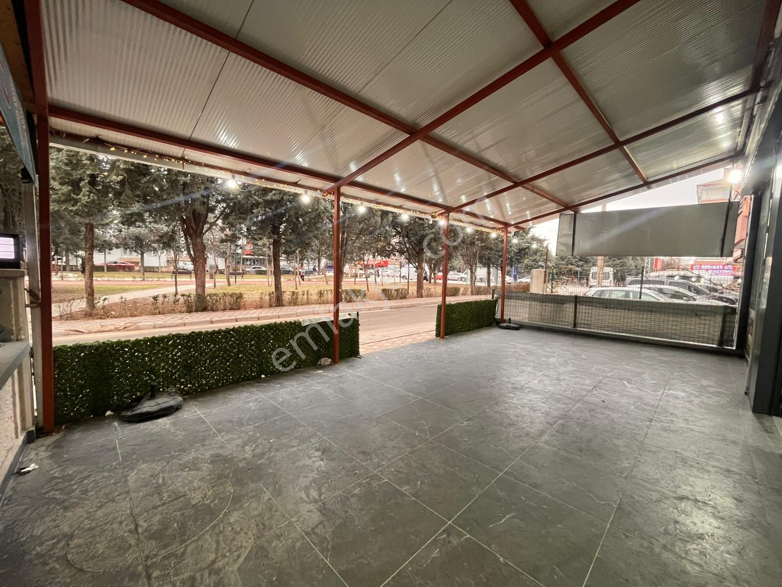 Ankara Kazanç'tan Pınarbaşında Zafer İçyer Caddesi Yakını Koşuyolu Cepheli Full Yapılı Dükkan - Görsel 15