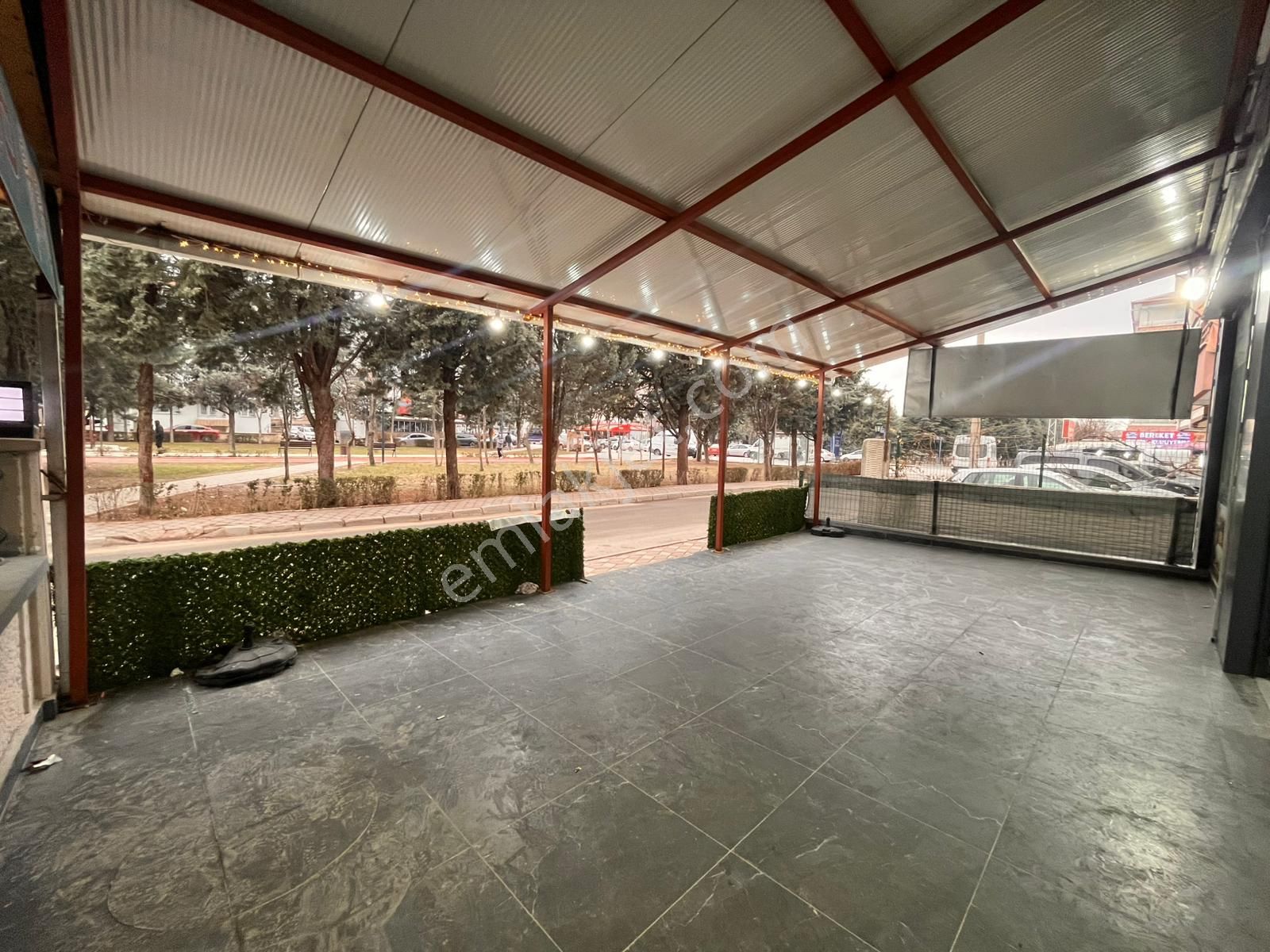 Ankara Kazanç'tan Pınarbaşında Zafer İçyer Caddesi Yakını Koşuyolu Cepheli Full Yapılı Dükkan - Görsel 14