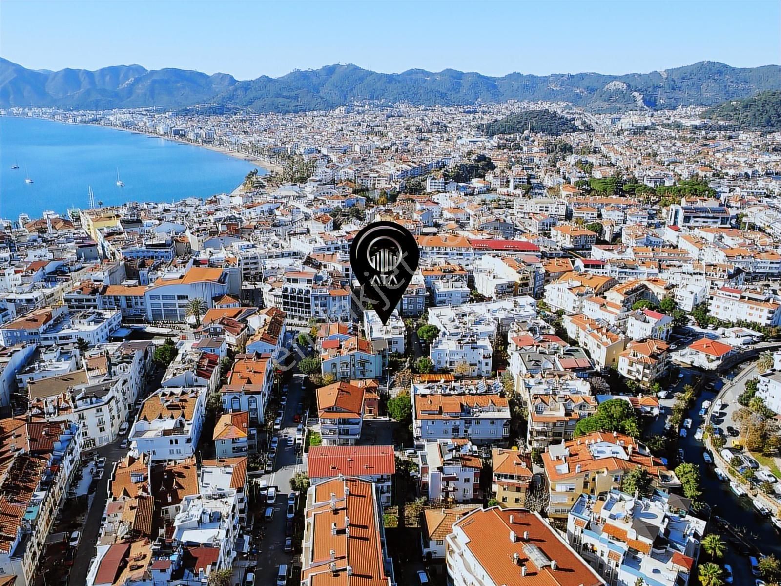 Ata'dan Tepe Mahallesi Giriş Katı Geniş 2+1 Bahçeli Düz Daire