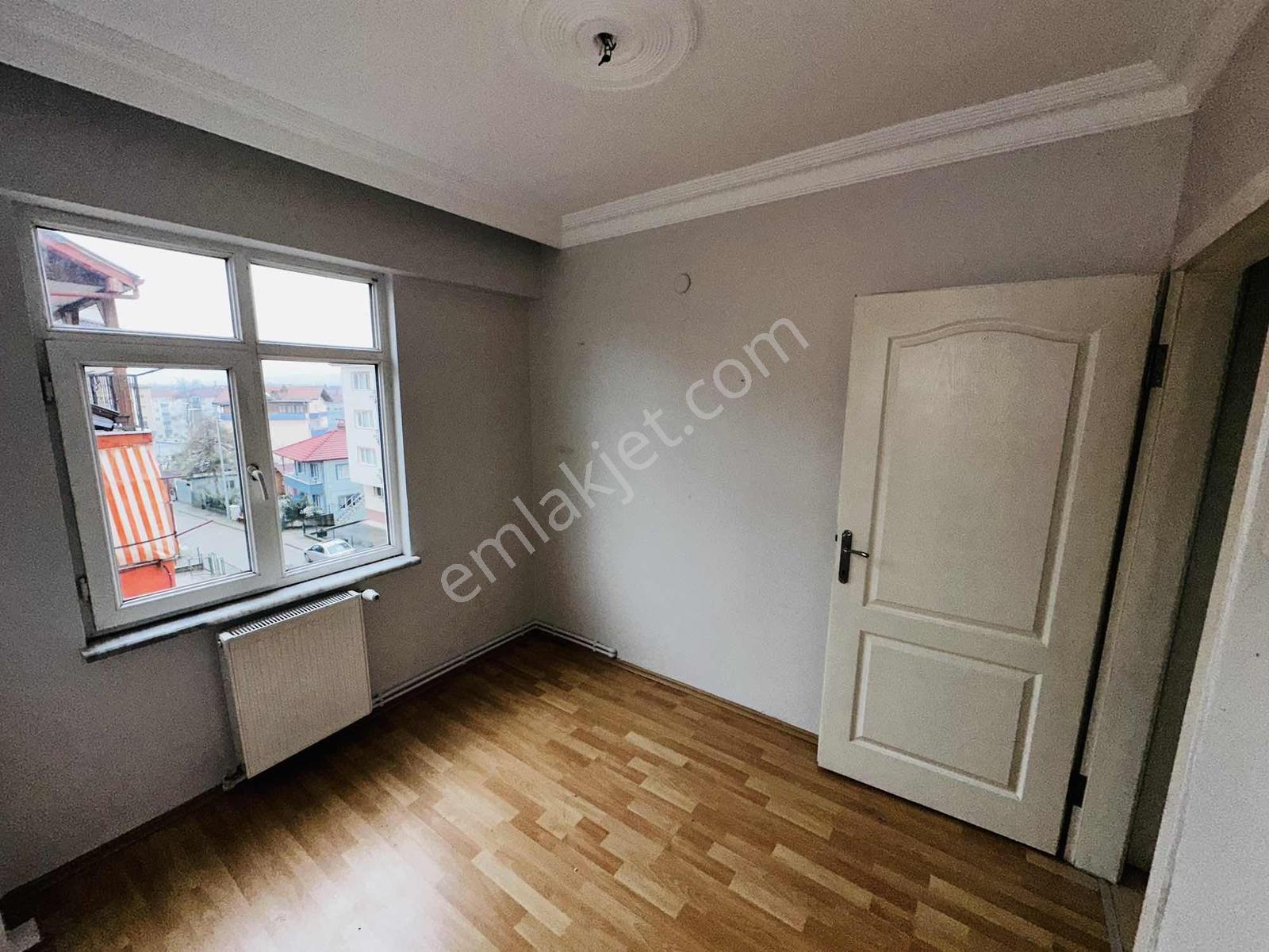 Merkez Kemerköprü Kiralık Arakat 3+1 Daire - Görsel 5
