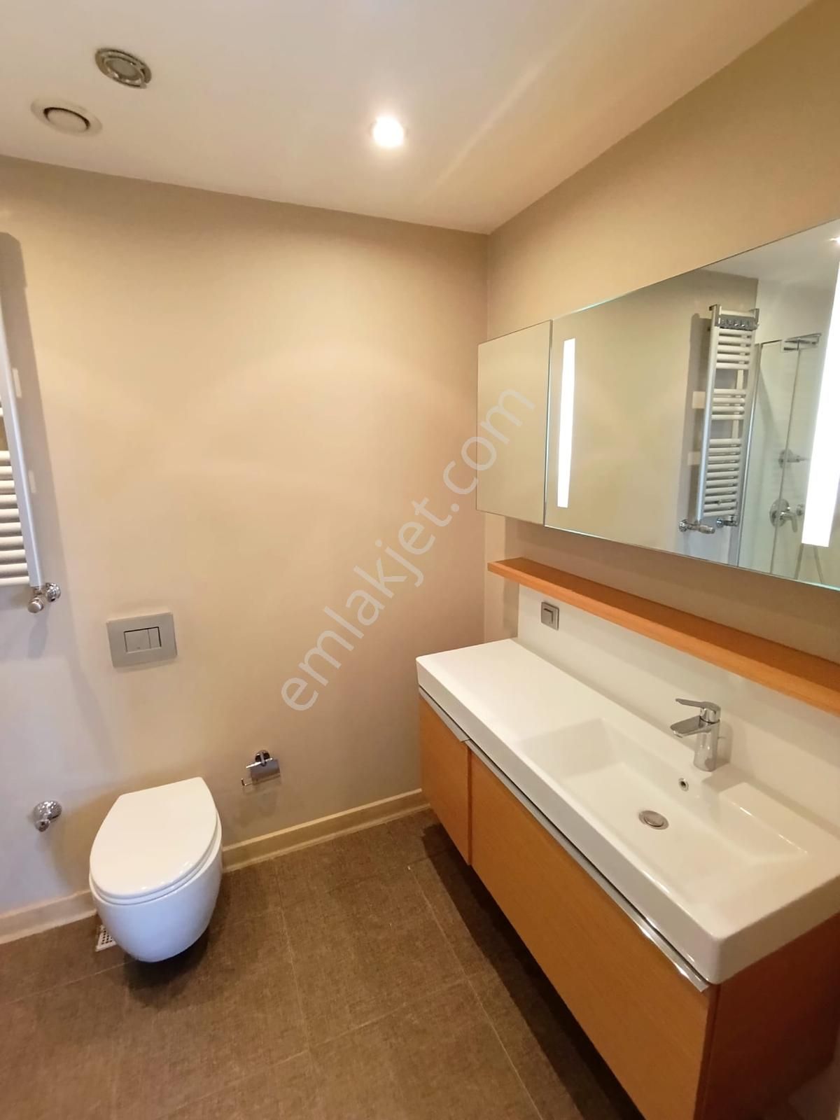 Ataşehir Varyap Meridian'de Boş Çift Cepheli 4+1 Satılık Daire - Görsel 32