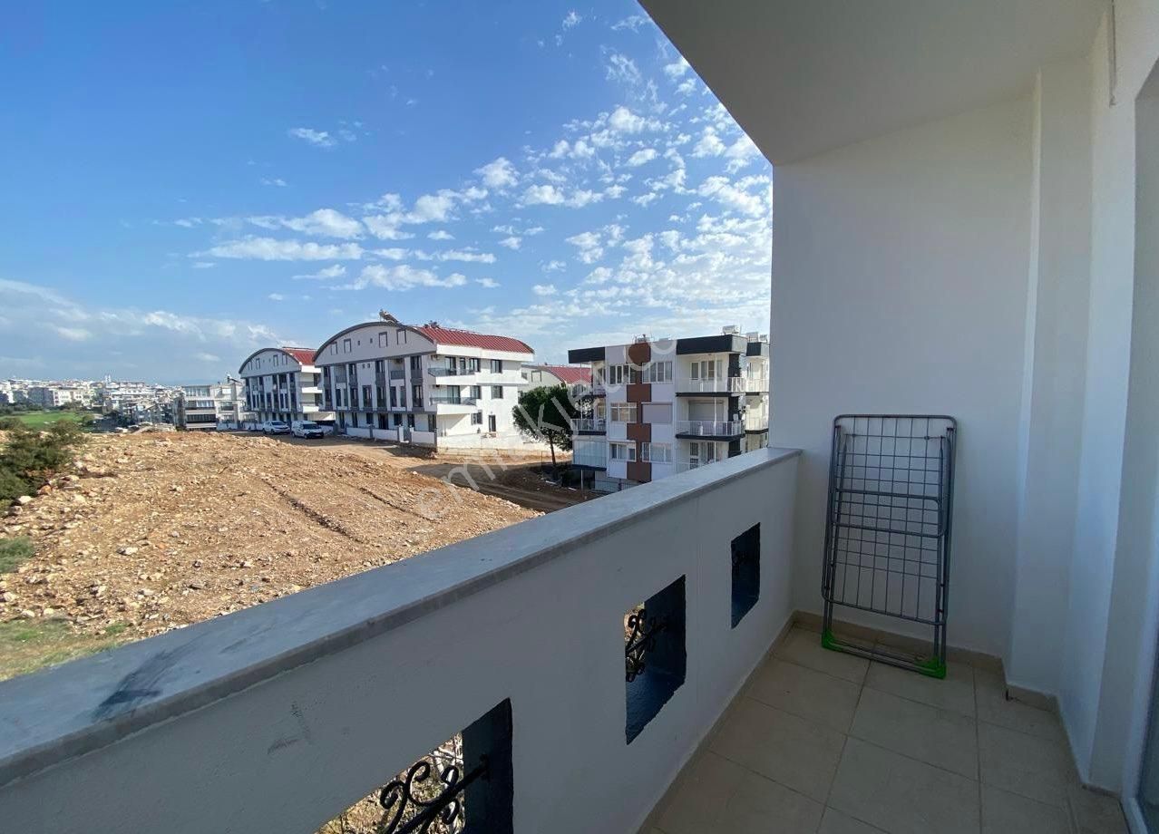 Havuzlu Sitede Ara Katta 1+1 Saire - Görsel 13