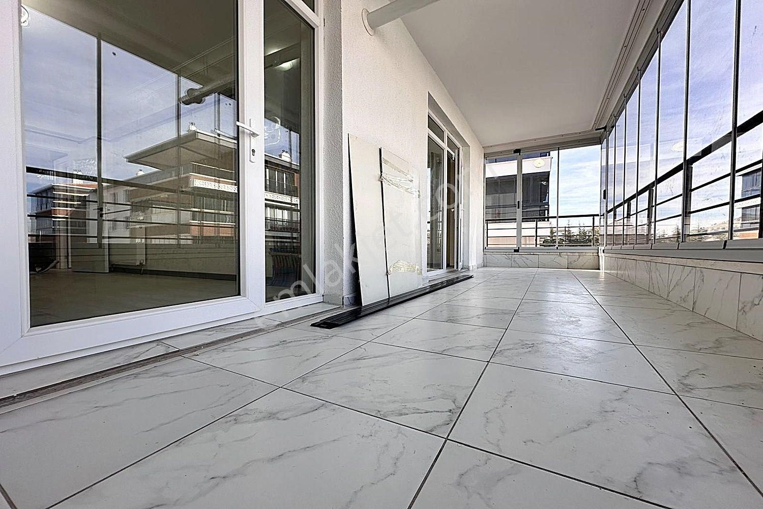 Karakaya'da Bölgenin Gözde Projesinde Ultra Lüks Yapılı 3+1 Daire - Görsel 22