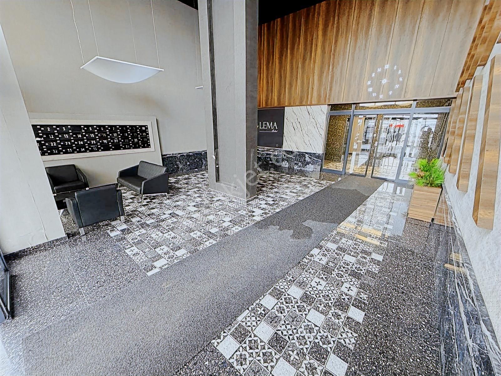 Site İçerisinde Ankara Manzaralı 3 Banyolu Kapalı Otoparklı Dair - Görsel 8