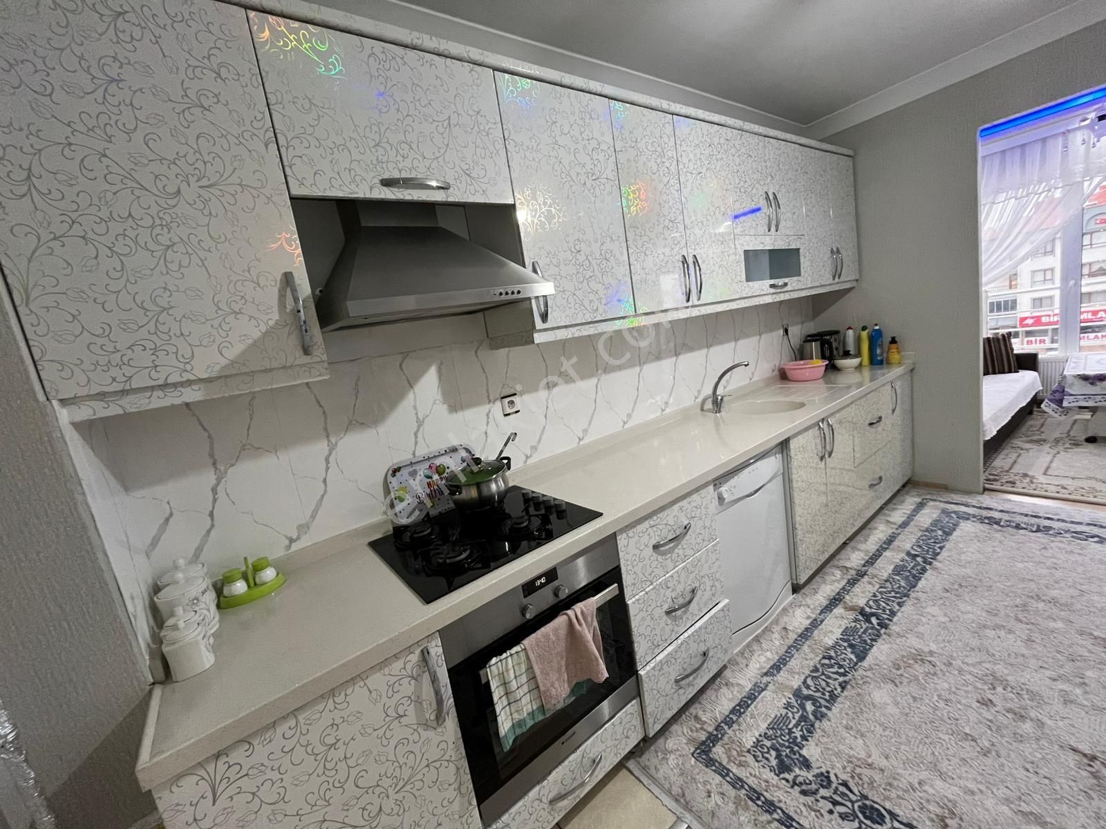 Site İçerisinde 2.kat 3+1 Ç.banyo Kiler D.kagıt Vestiyer Duşakabin Ankstra Full - Görsel 15