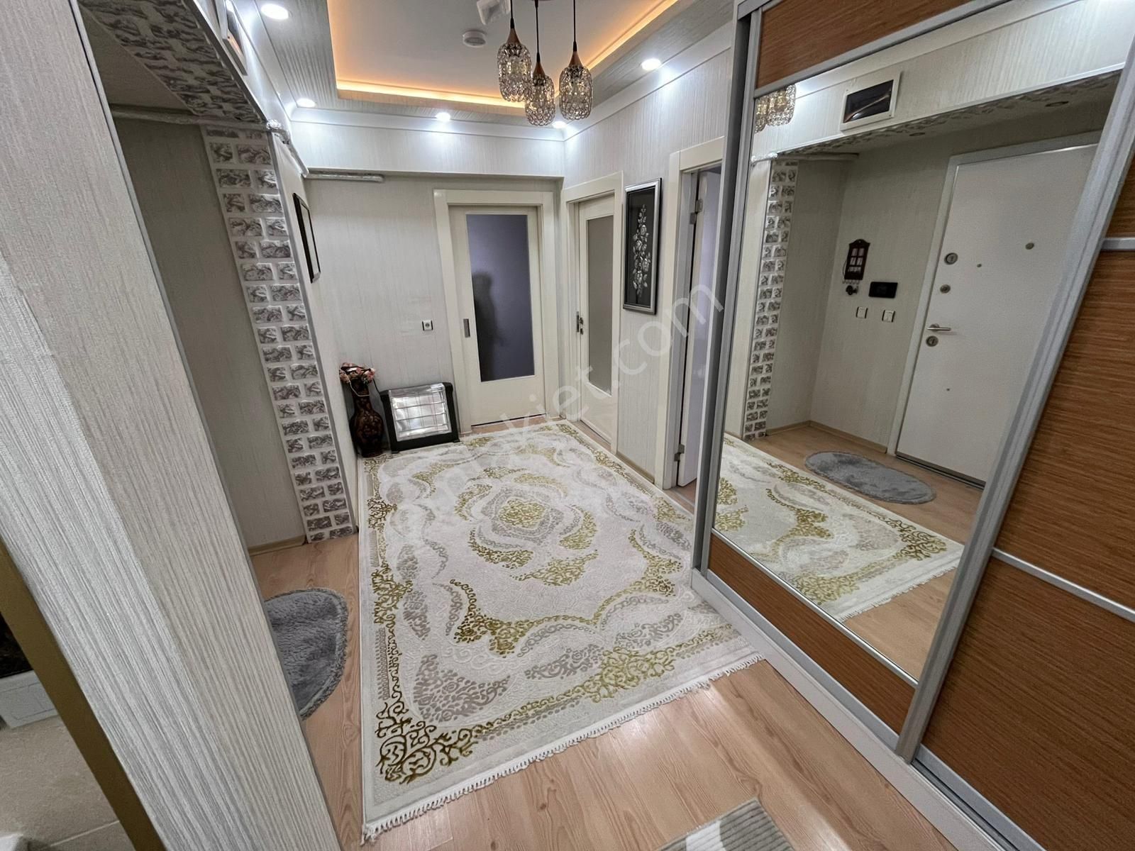 Site İçerisinde 2.kat 3+1 Ç.banyo Kiler D.kagıt Vestiyer Duşakabin Ankstra Full - Görsel 4