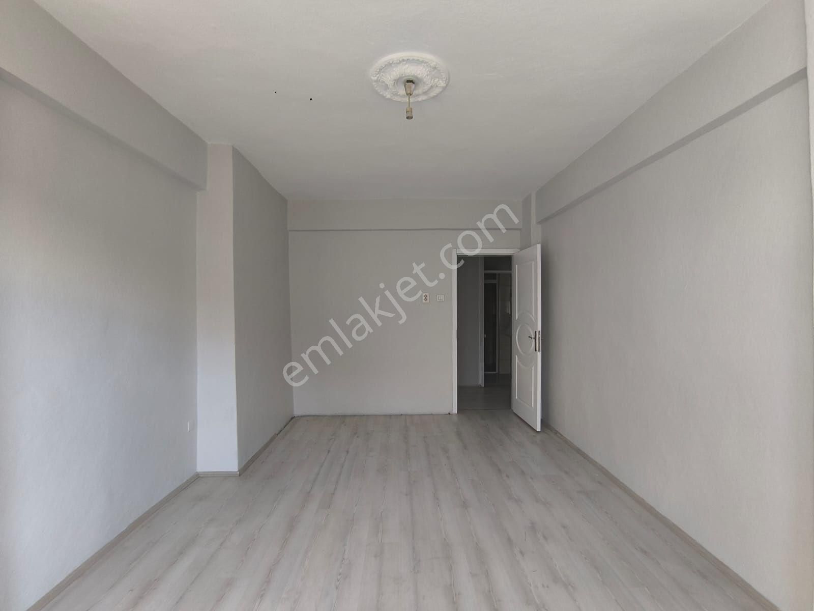 Sakarya Mahallesinde 3+1 Son Kat Kiralık Daire..!!! - Görsel 9