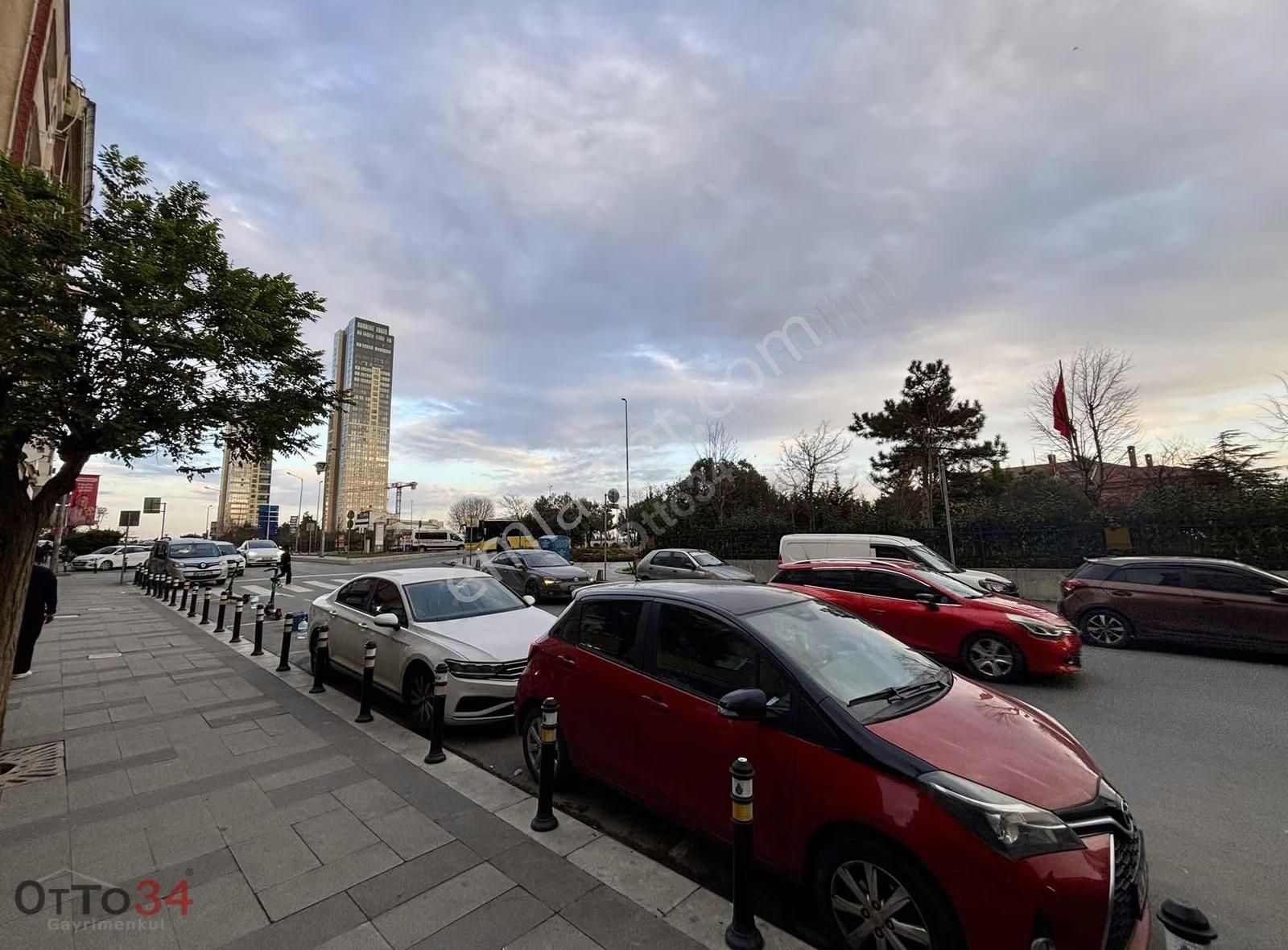 Otto34 'den Zeytinburnu Sahilde Kira Getirili Satılık Dükkan - Görsel 14