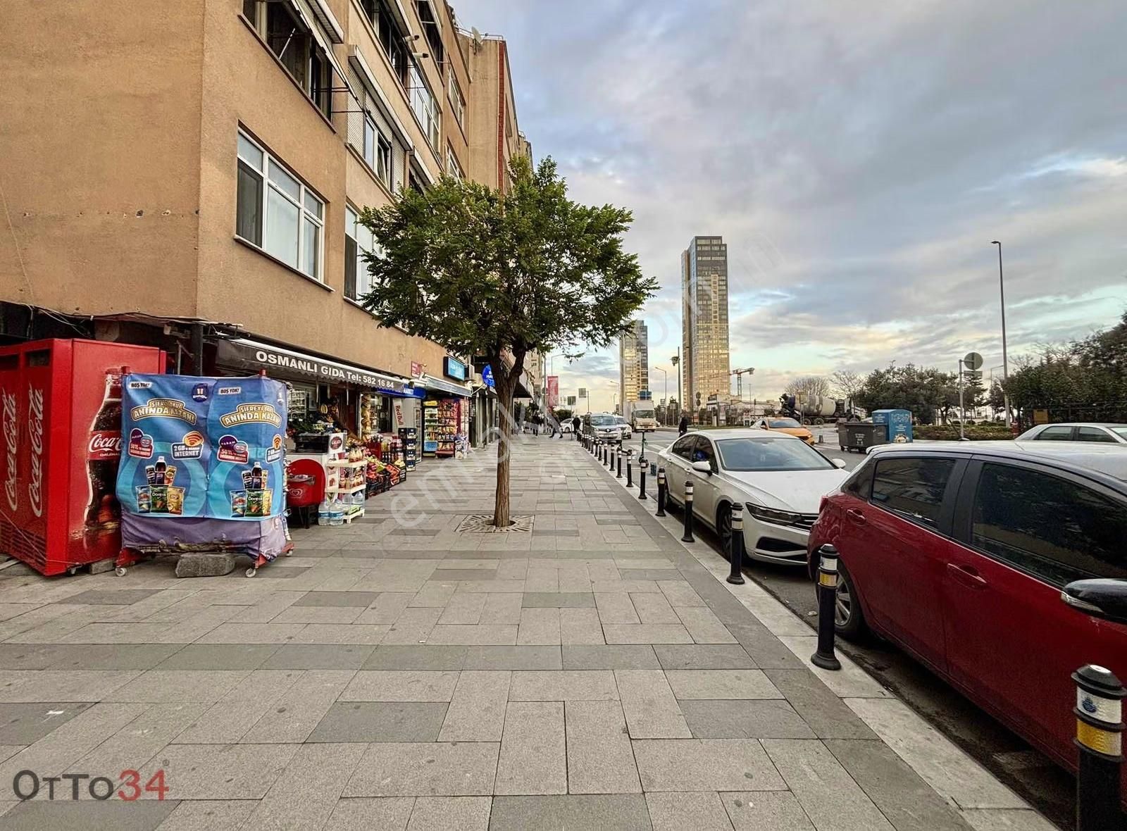 Otto34 'den Zeytinburnu Sahilde Kira Getirili Satılık Dükkan - Görsel 5